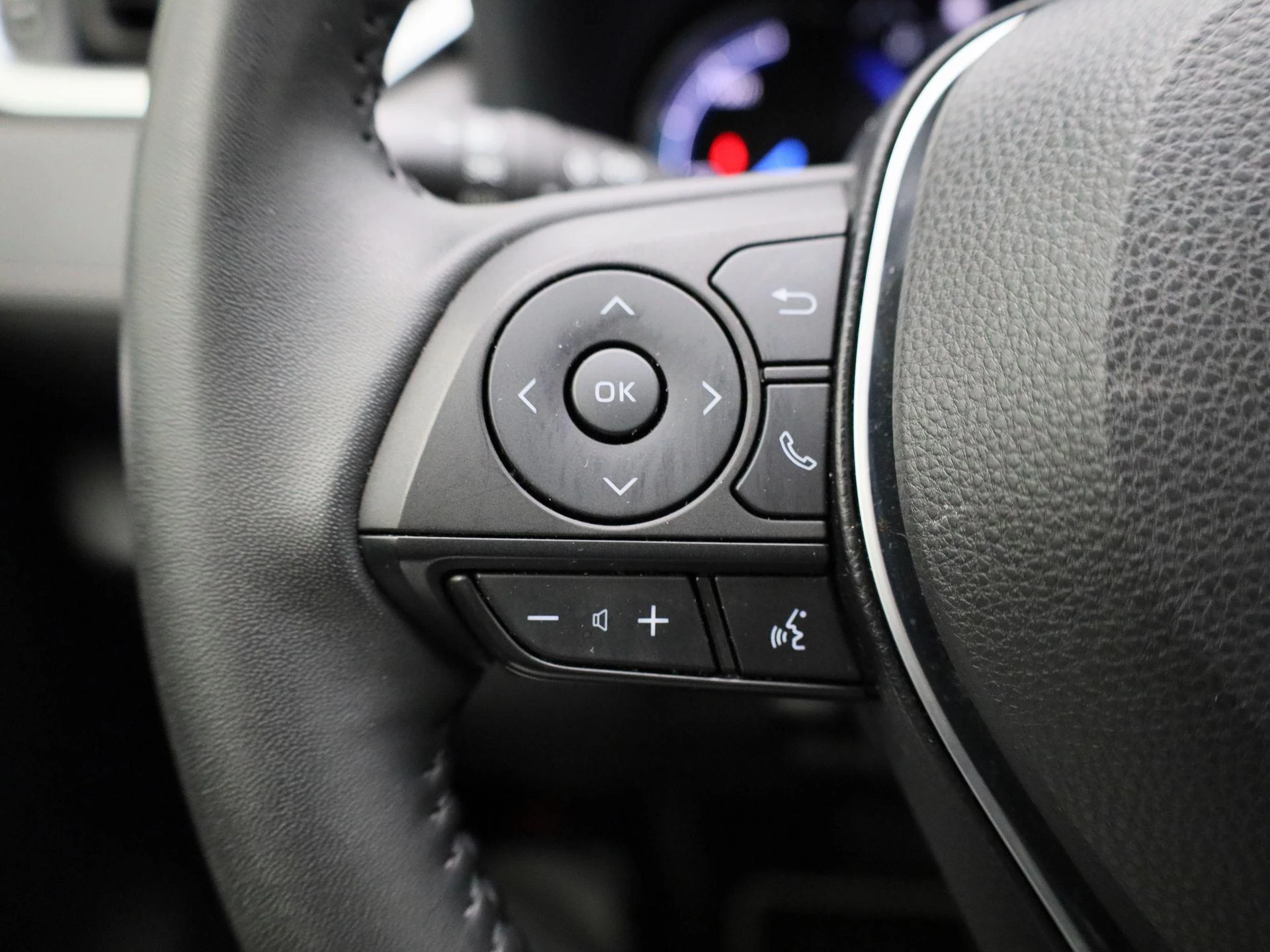 Toyota-RAV4-image-16