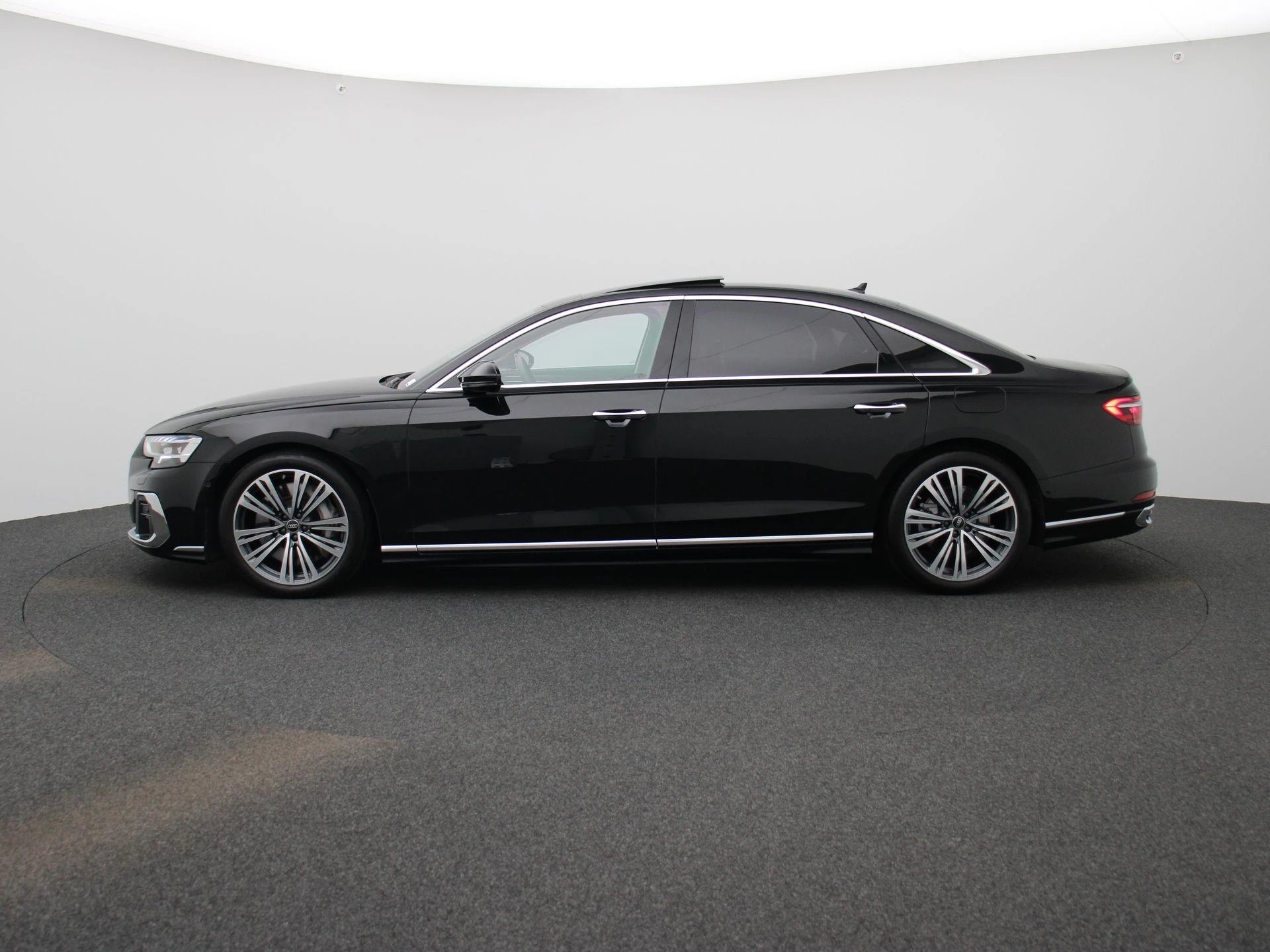 Audi-A8-image-3