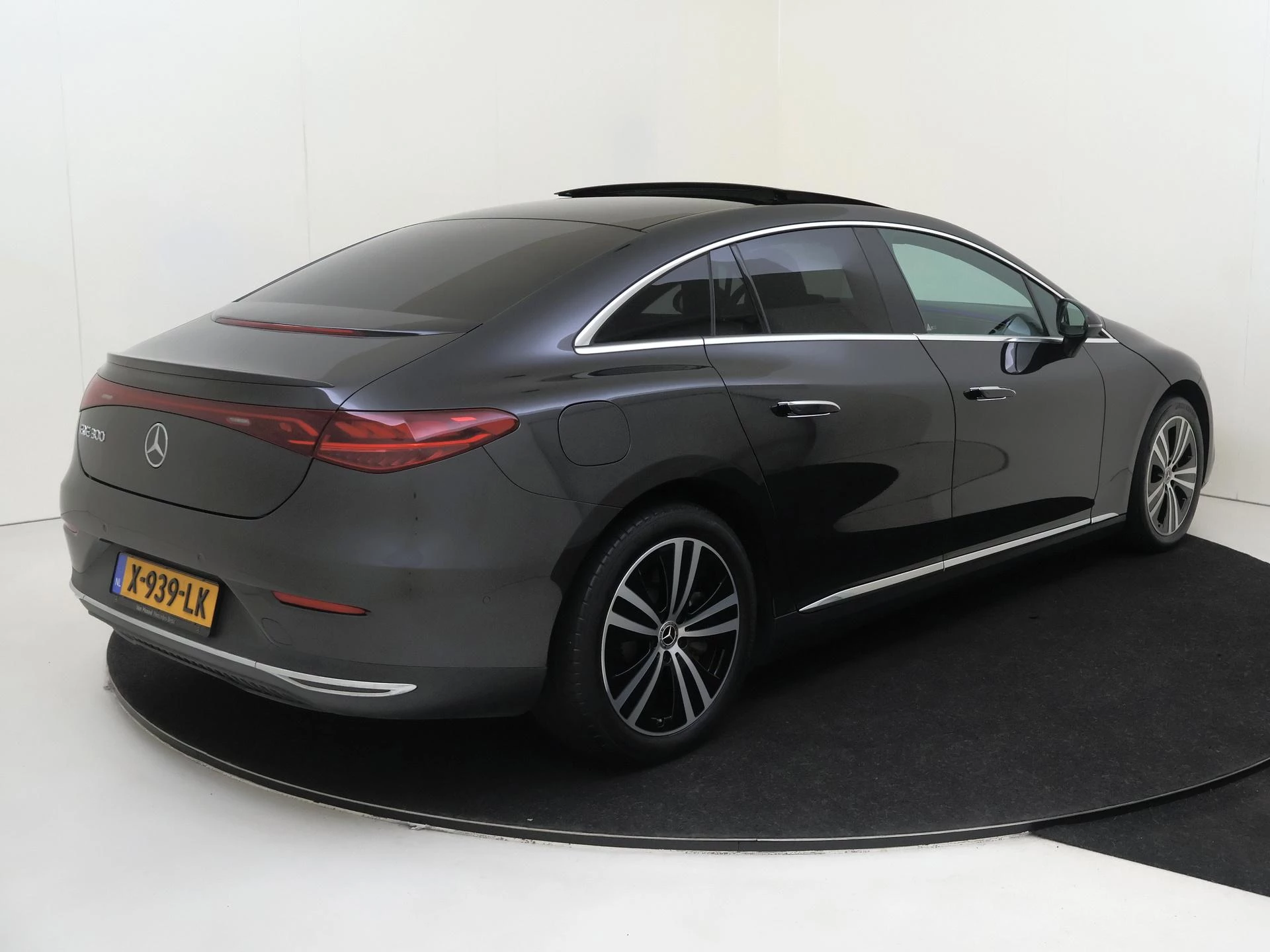Mercedes-Benz Eqe