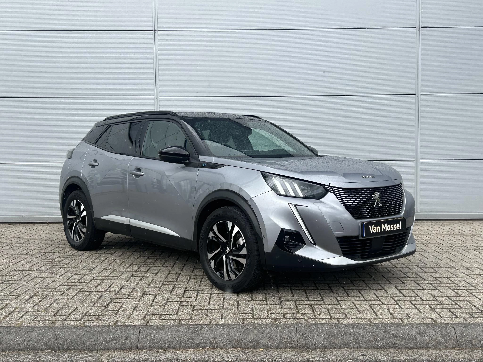 Peugeot e-2008 EV GT 50 kWh