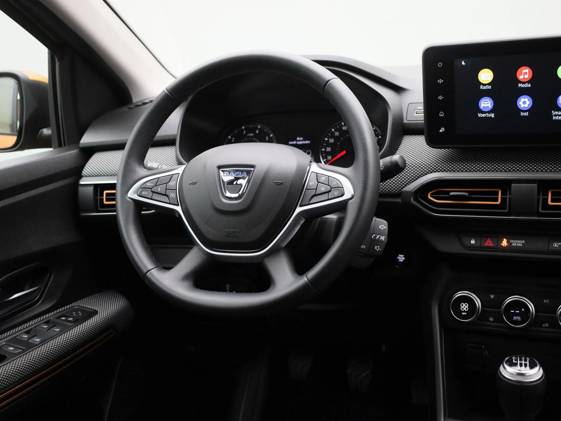 Dacia-Sandero Stepway-image-8