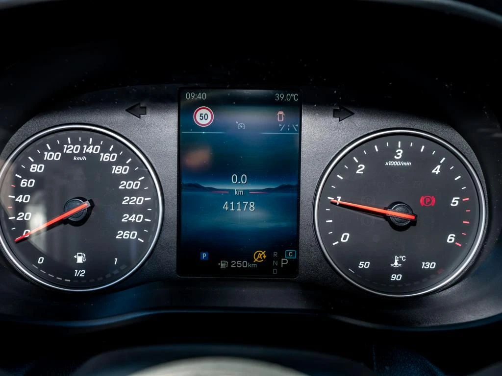 Mercedes-Benz-Vito 116-image-13
