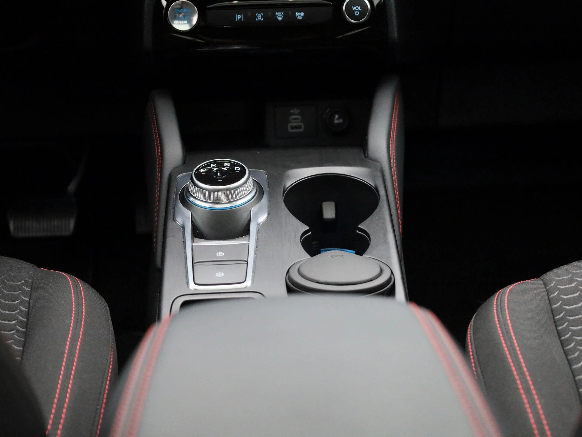 Ford-Kuga-image-10