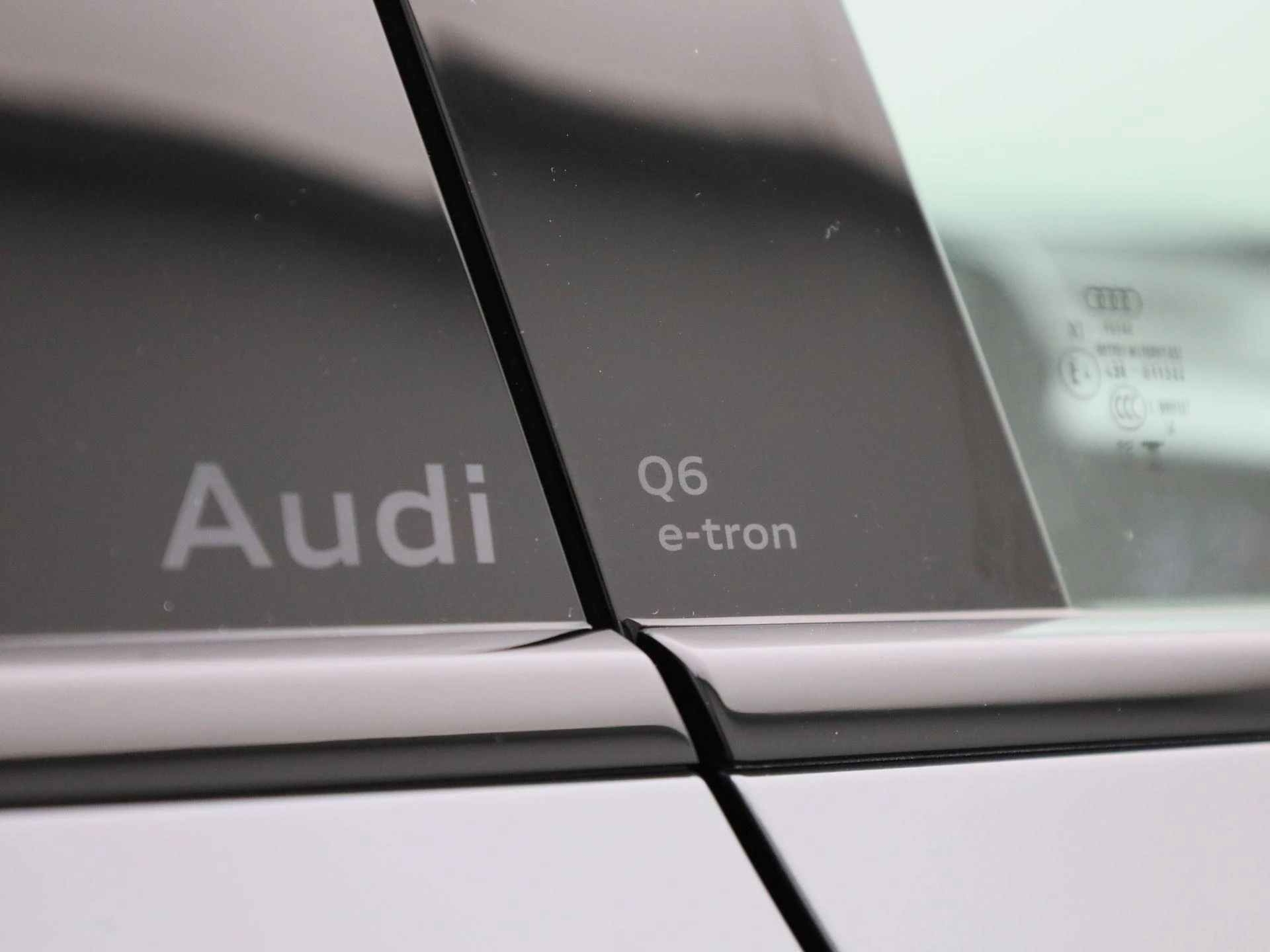 Audi-Q6 e-tron-image-48