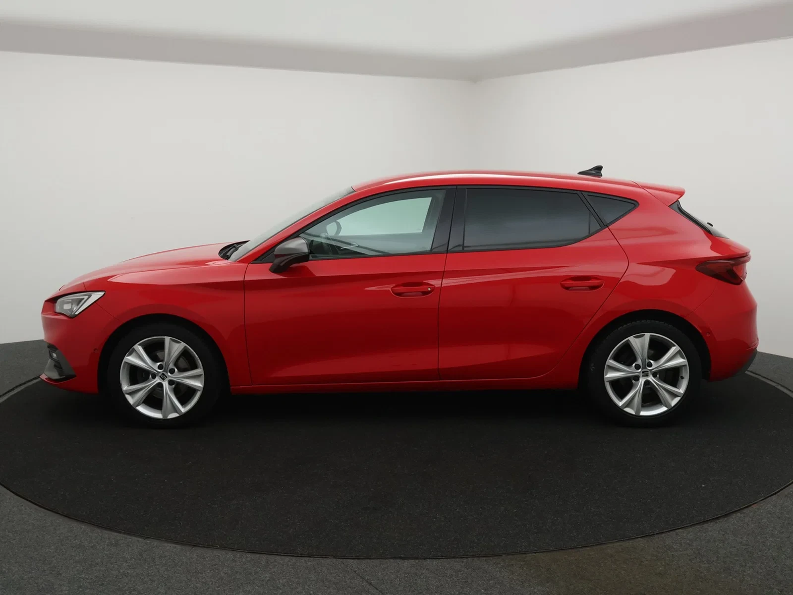 SEAT Leon Leon 1.5TSI FR 130PK *VIRTUAL COCKPIT*LEDER*PDC*CRUISE*NAVI*APP-CONNECT*KEYLESS GO*...*