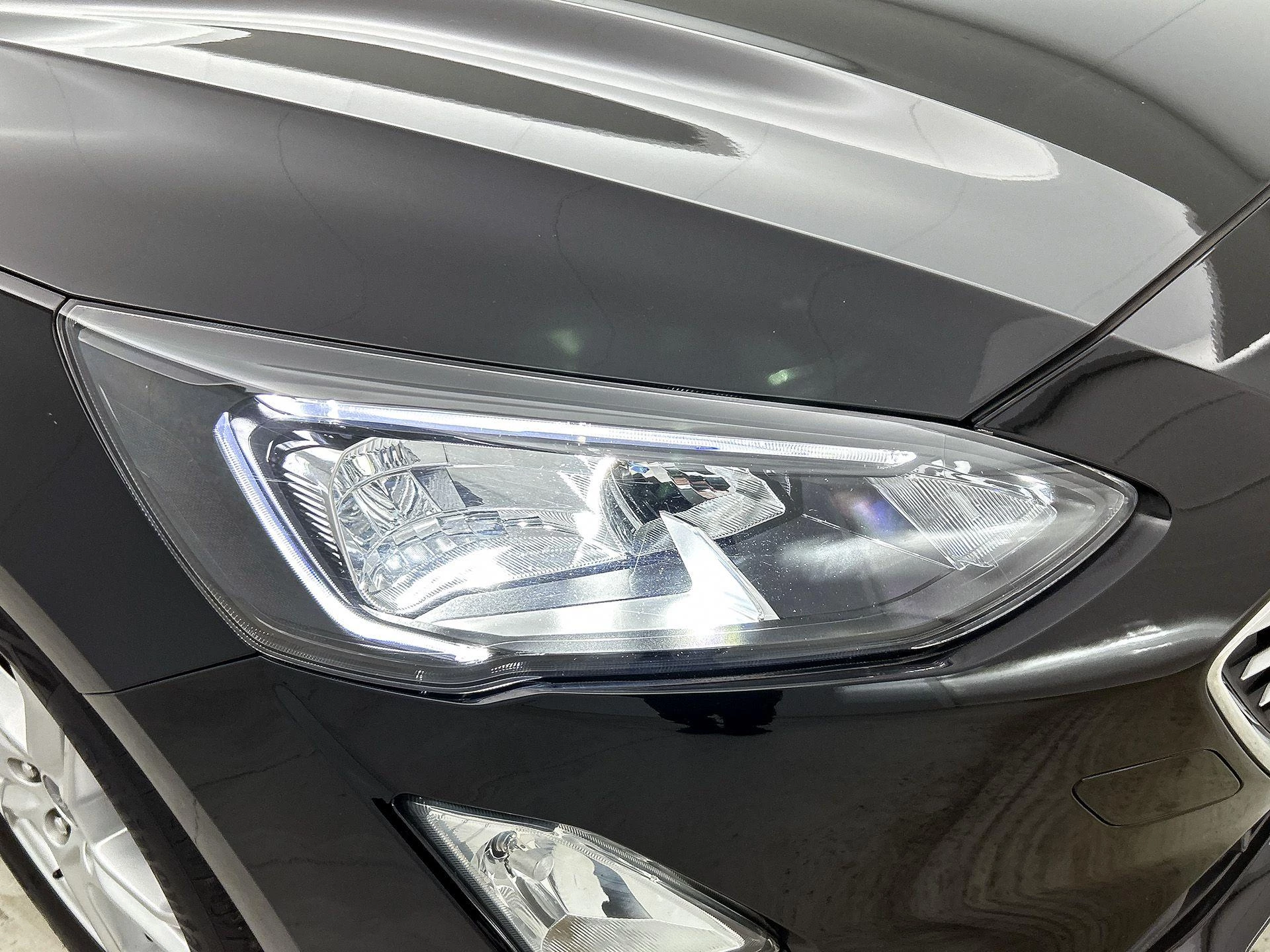 Ford Focus Wagon 1.0 EcoBoost Trend Edition Business