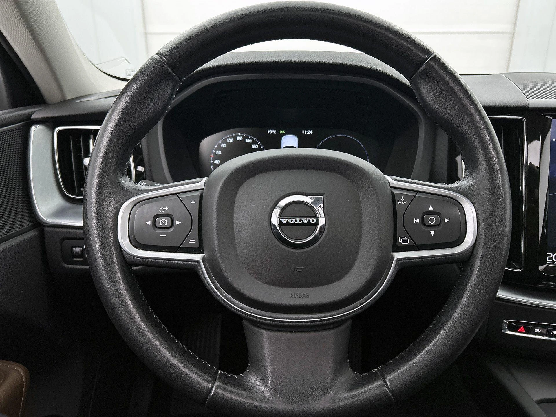 Volvo-XC60-image-35