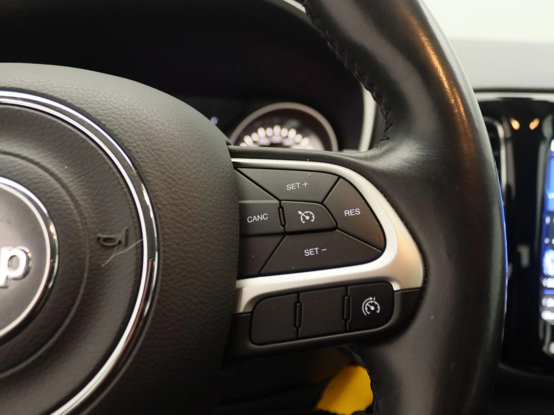 Jeep-Compass-image-17