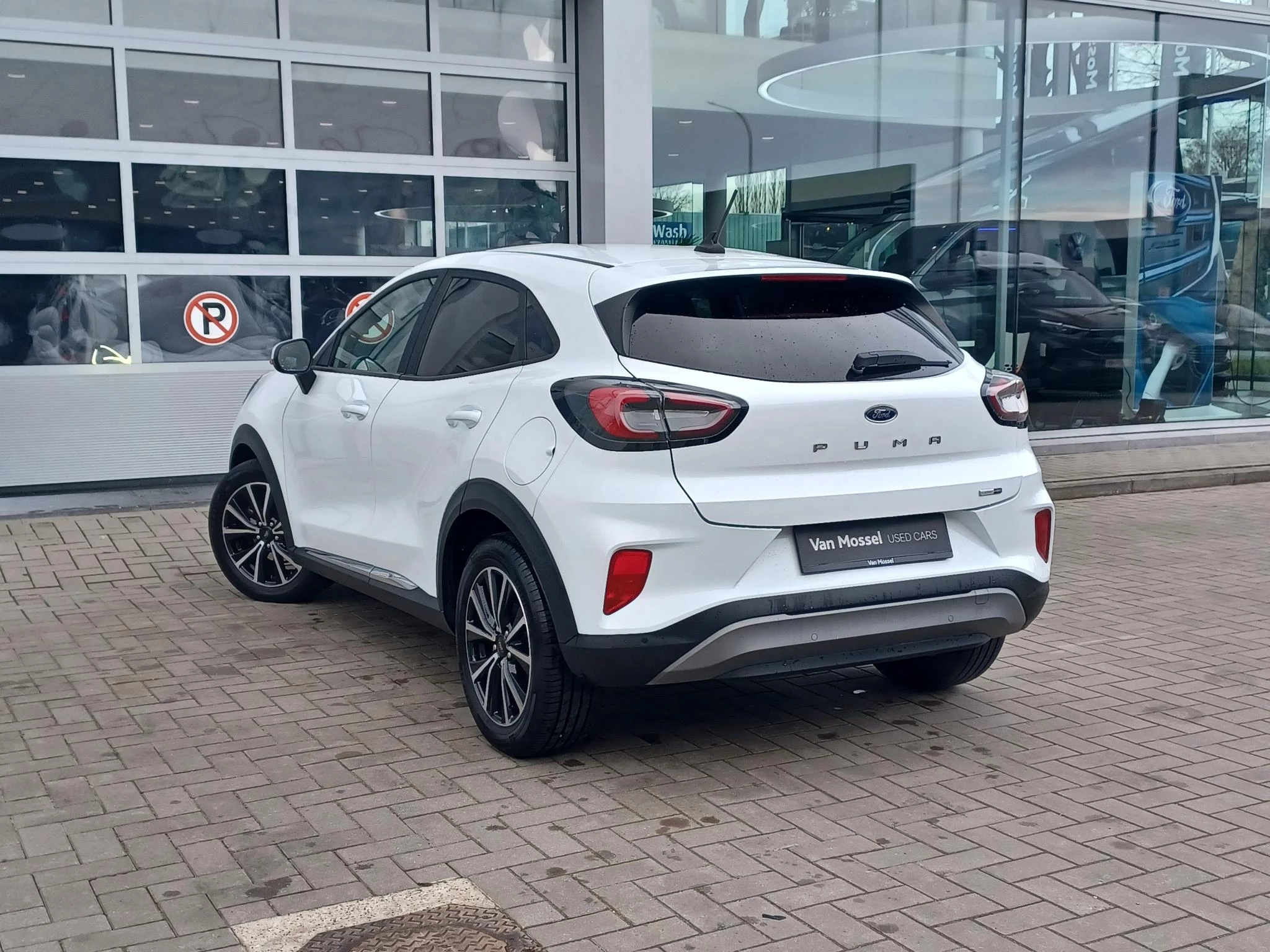 Ford Puma 1.0i Ecoboost mHEV 92kW Titanium