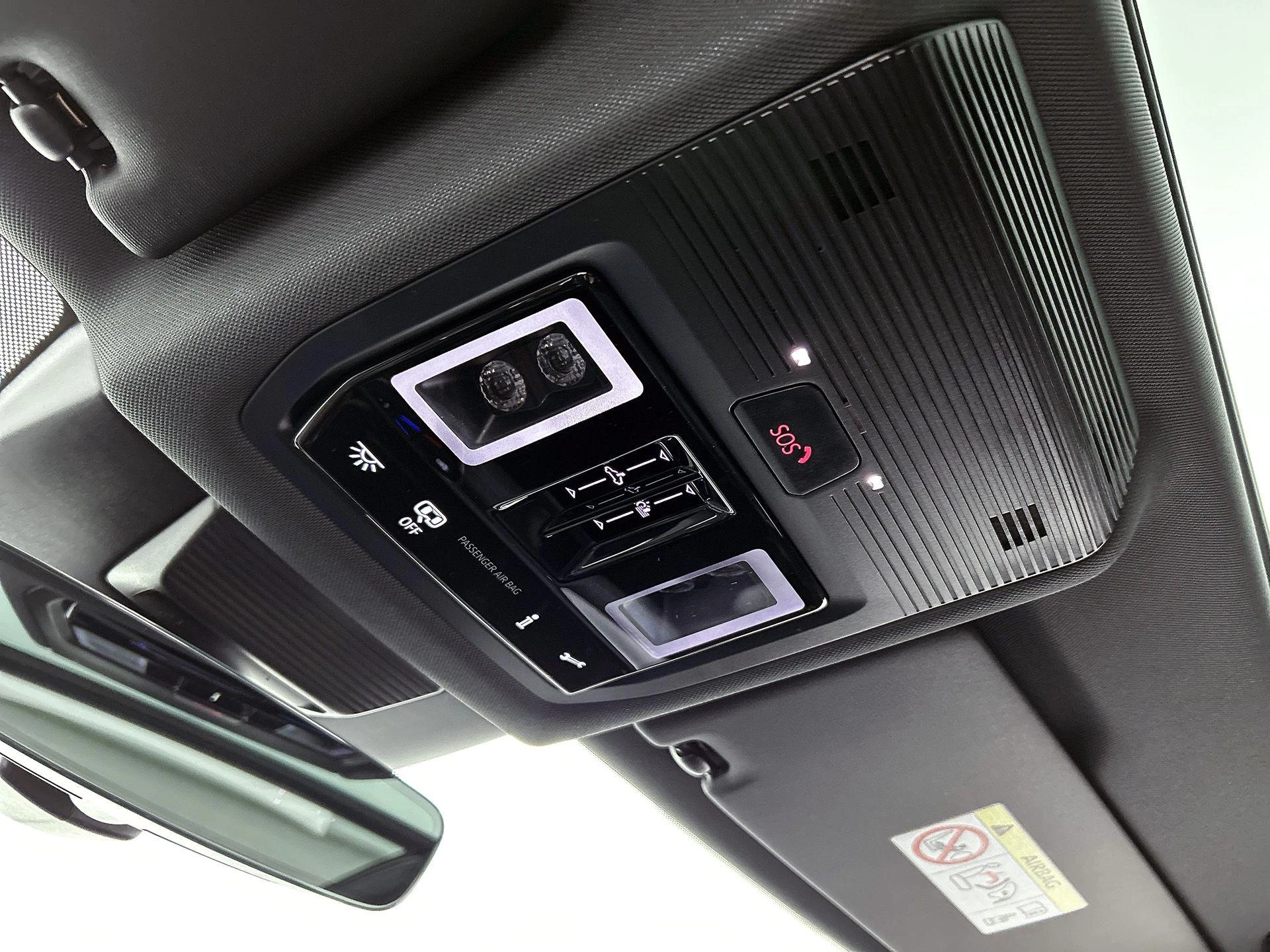 Volkswagen Tayron 1.5 eHybrid R-Line Edition