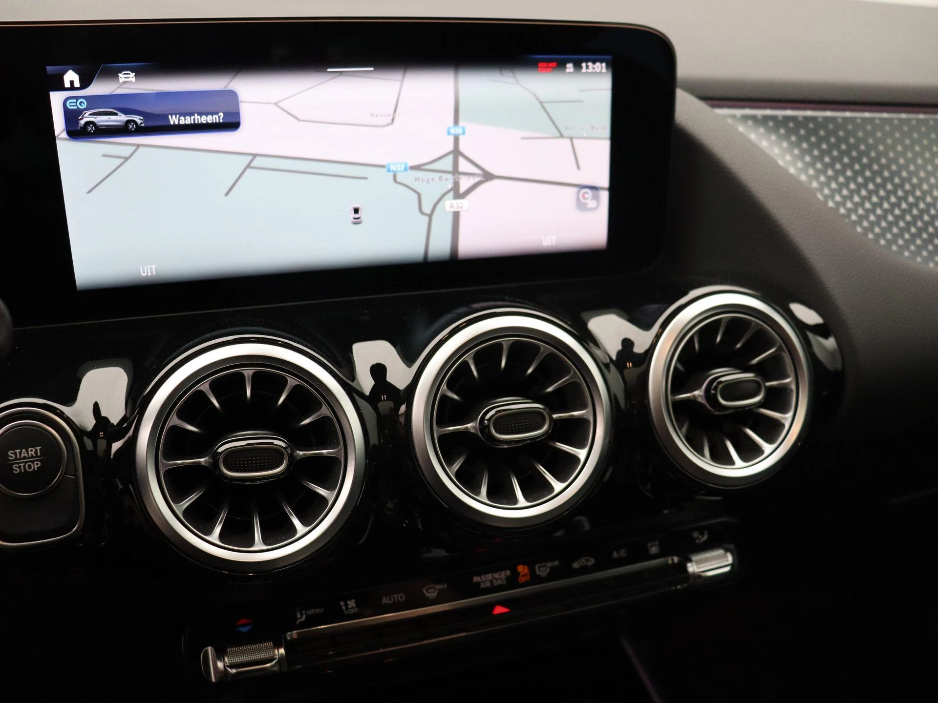 Mercedes-Benz-EQA-image-13