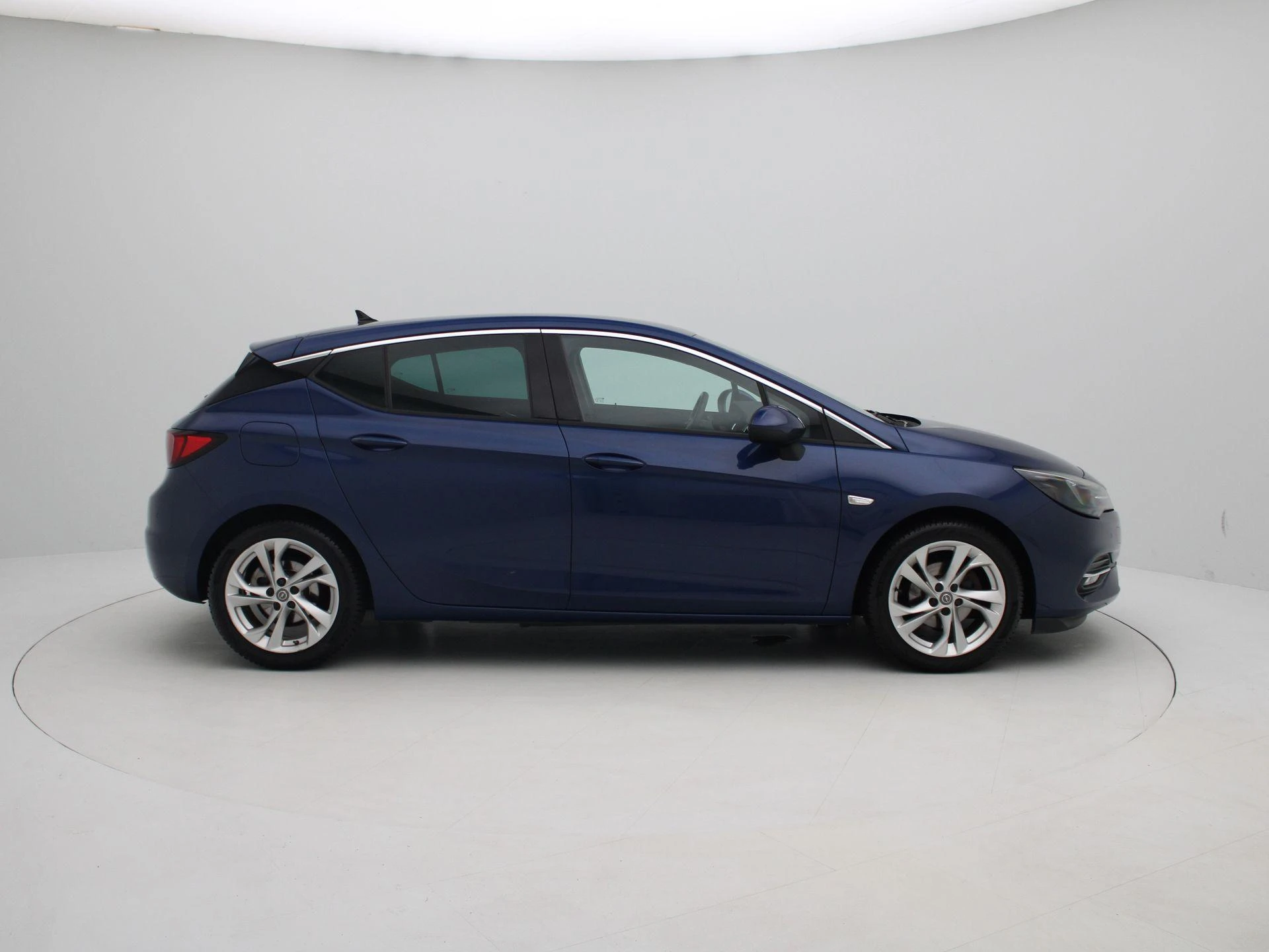 Opel-Astra-image-5