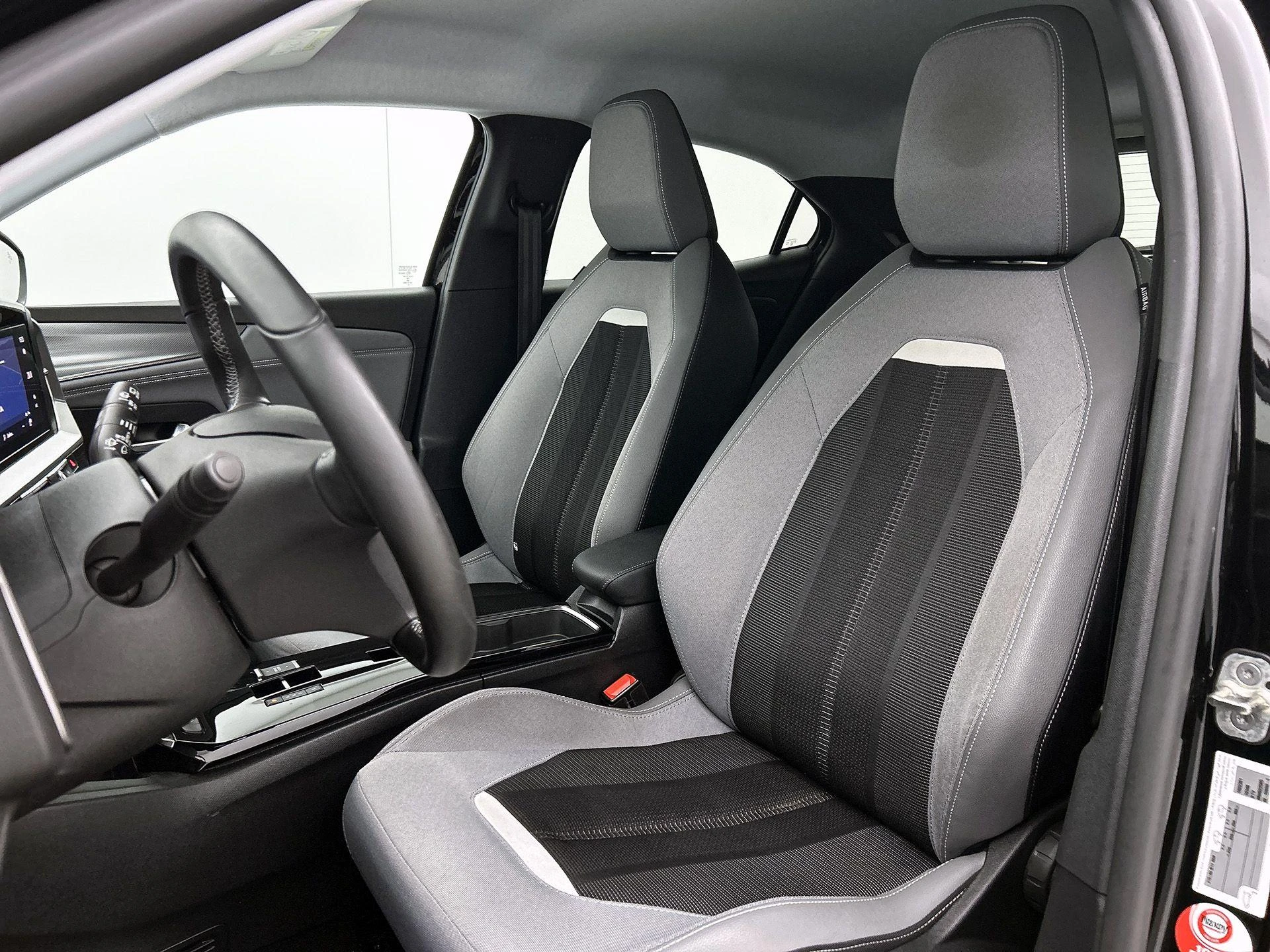 Opel-Mokka-e-image-33