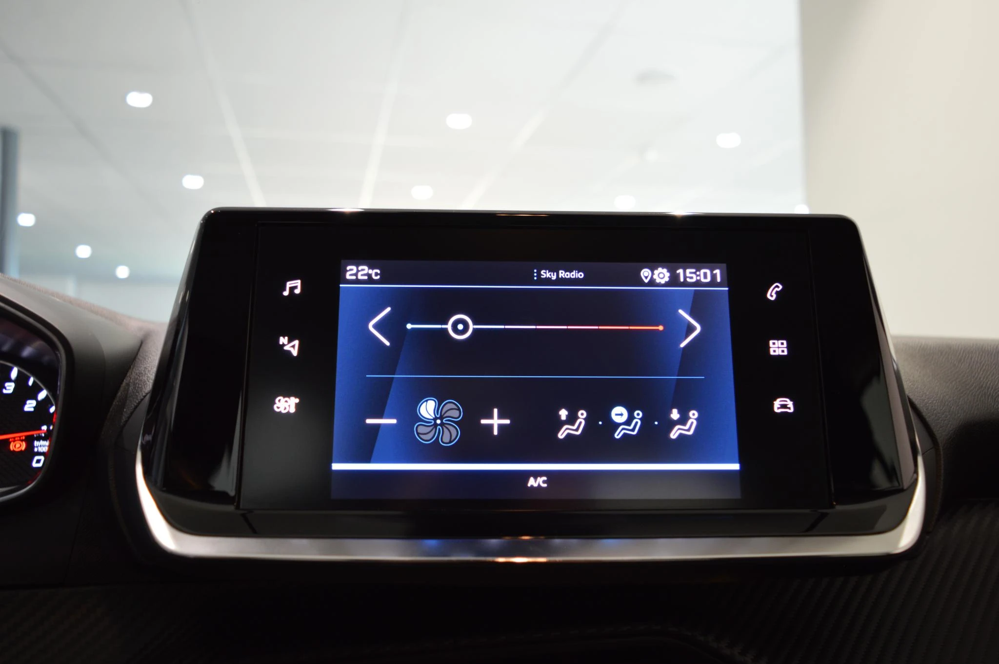 Peugeot-208-image-16