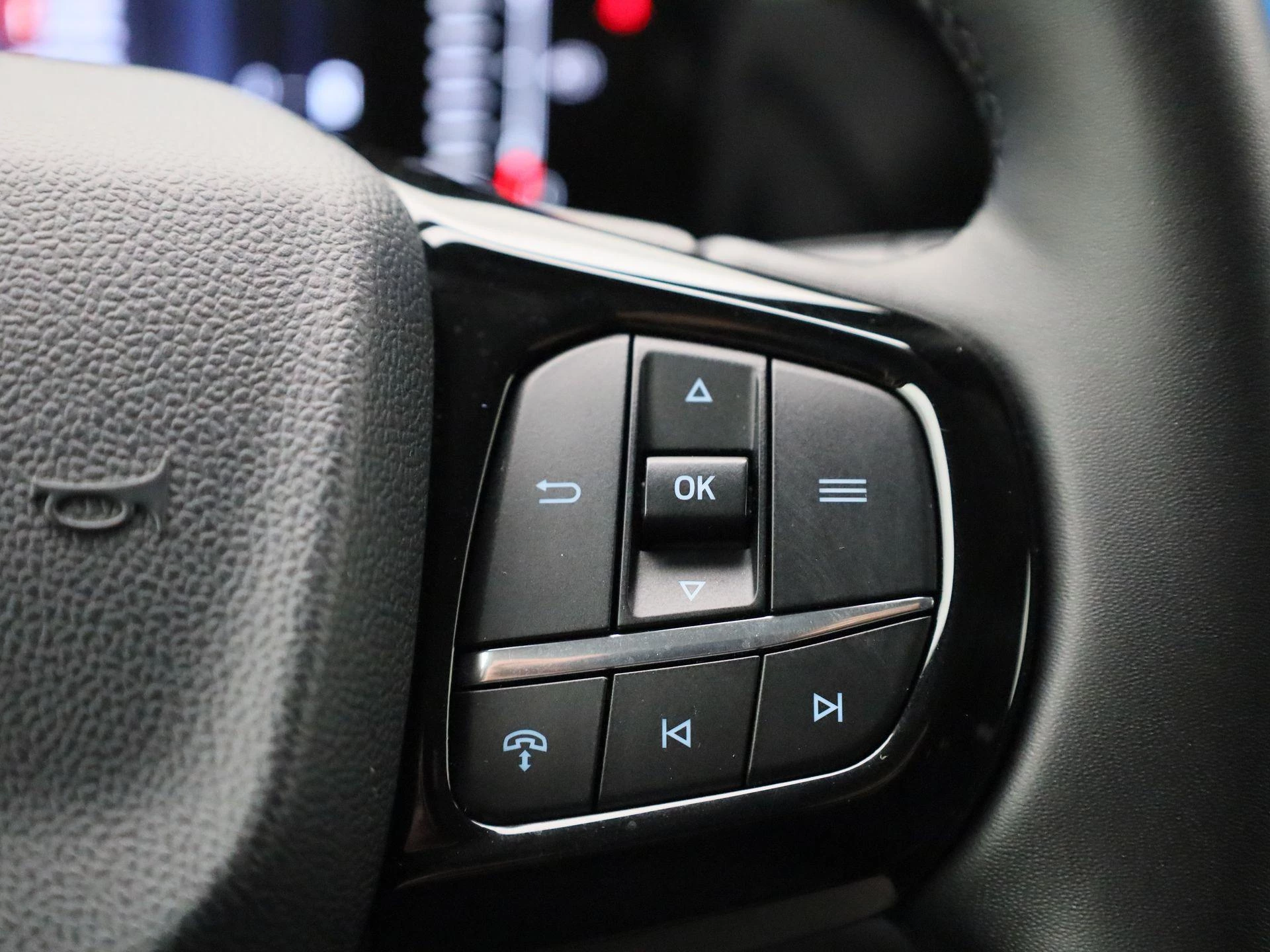 Ford-Transit Custom-image-25