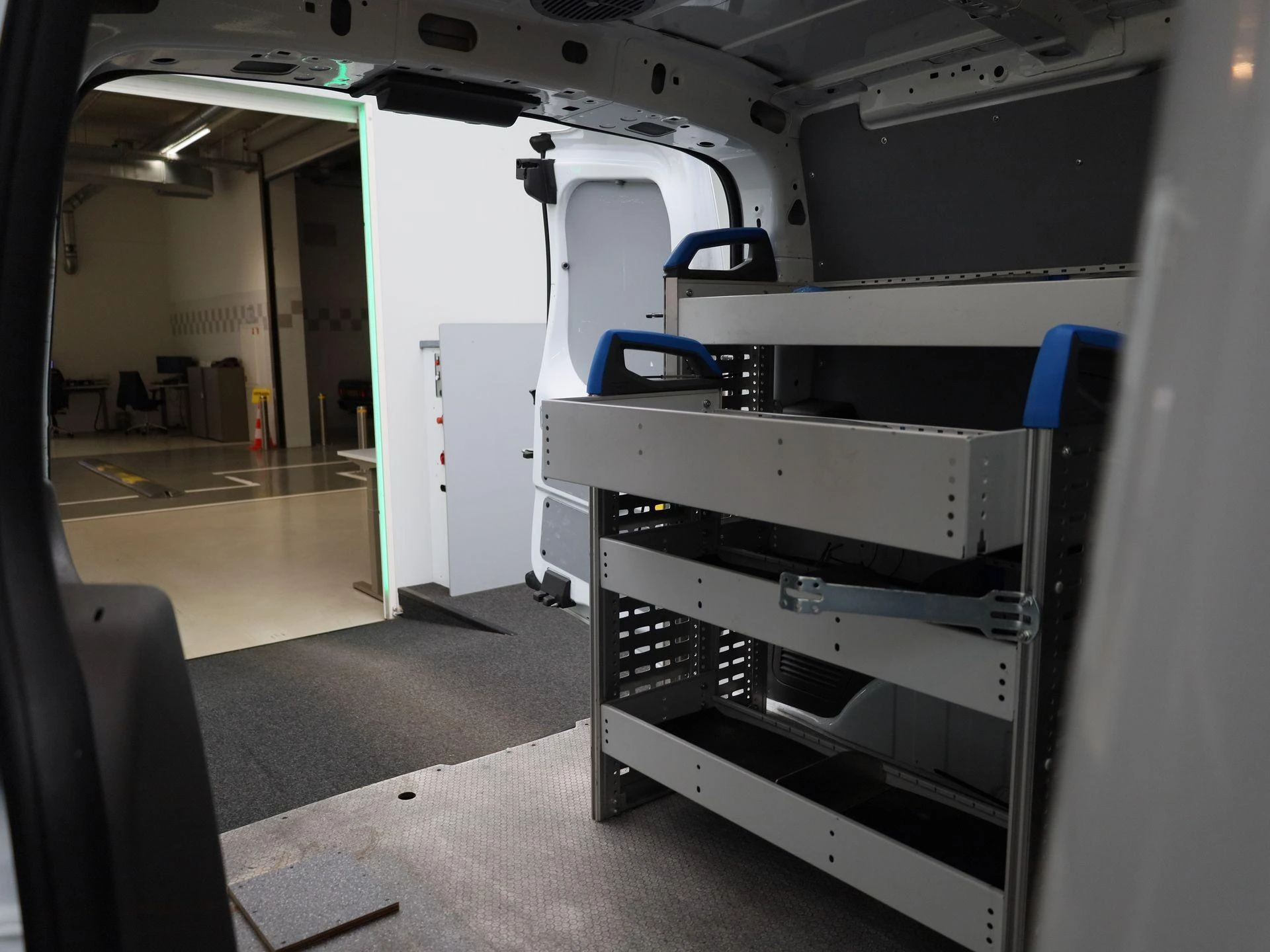 Ford-Transit Connect-image-35