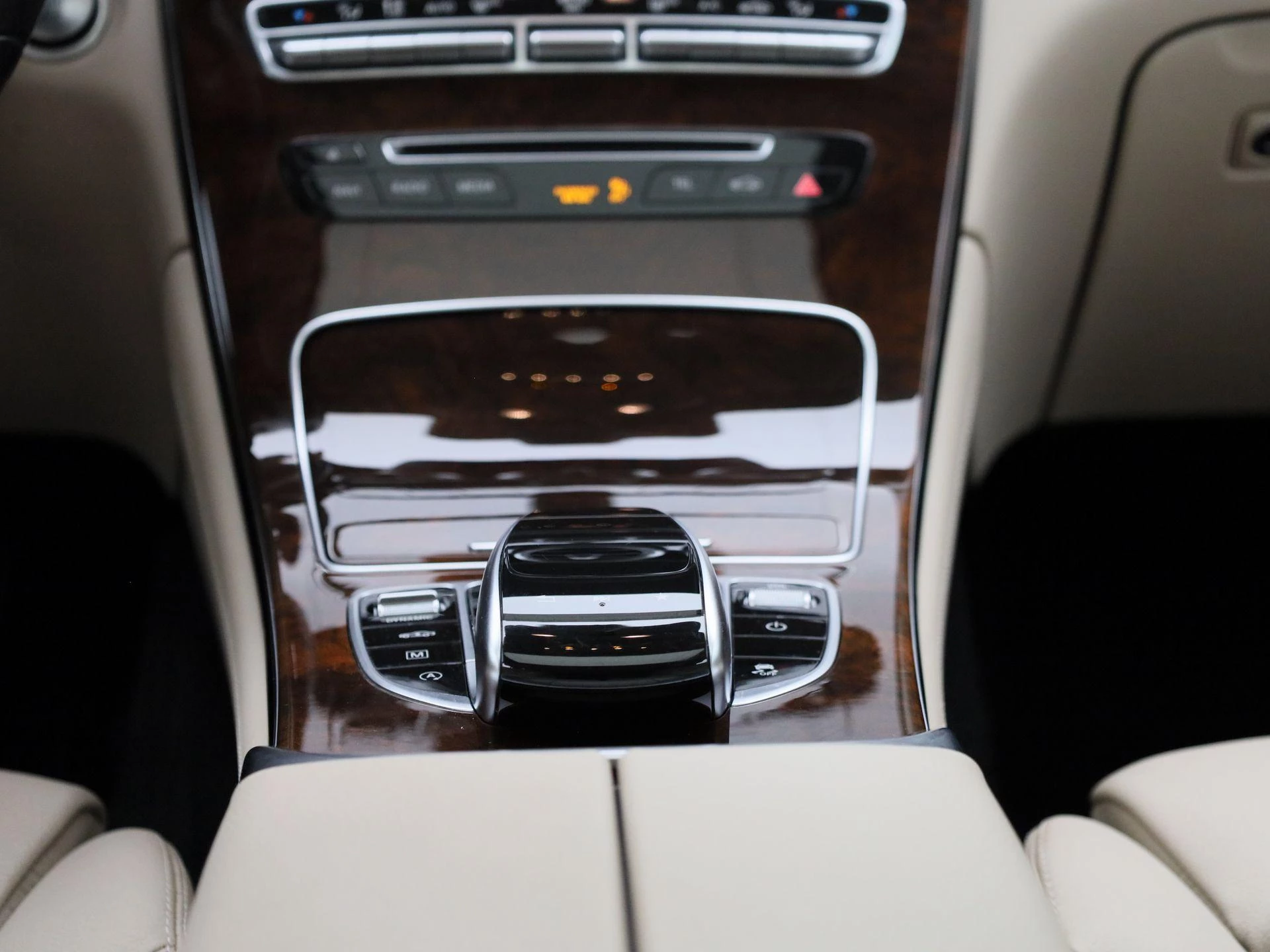 Mercedes-Benz-GLC-image-9