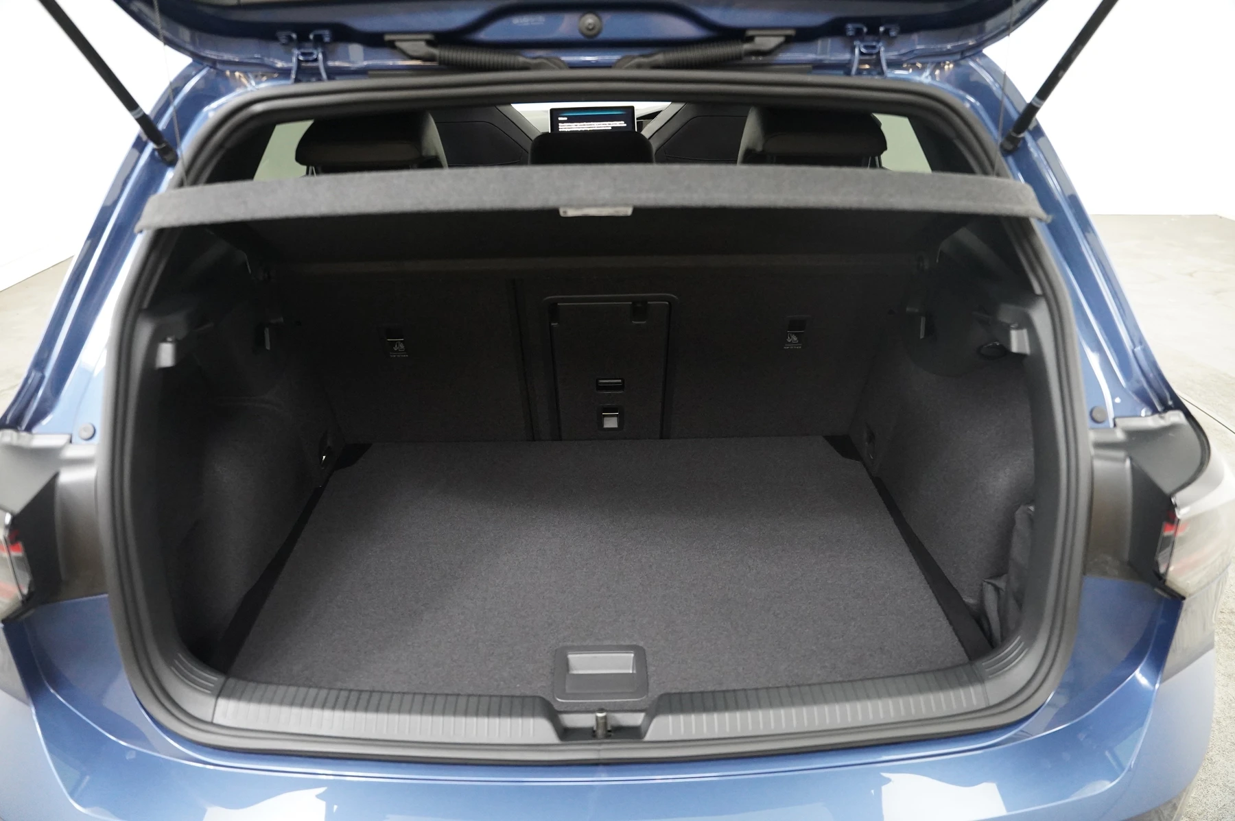 Volkswagen-Golf-image-11