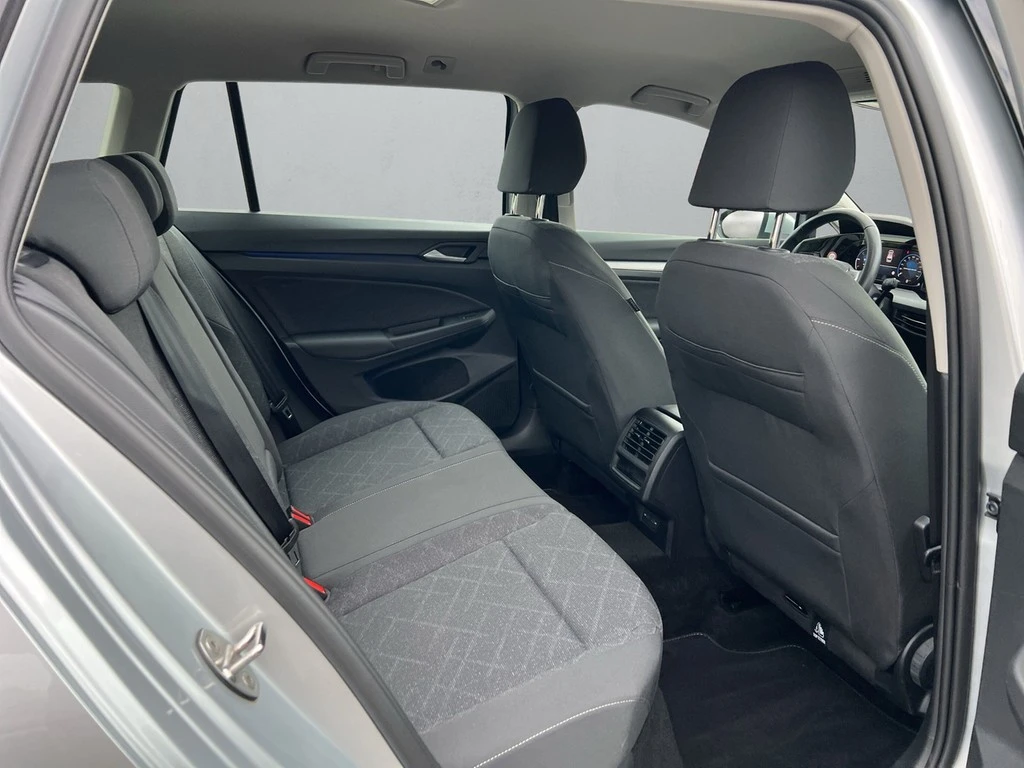 Volkswagen Golf VIII Variant 2.0 TDI DSG Life *Navi*APP*