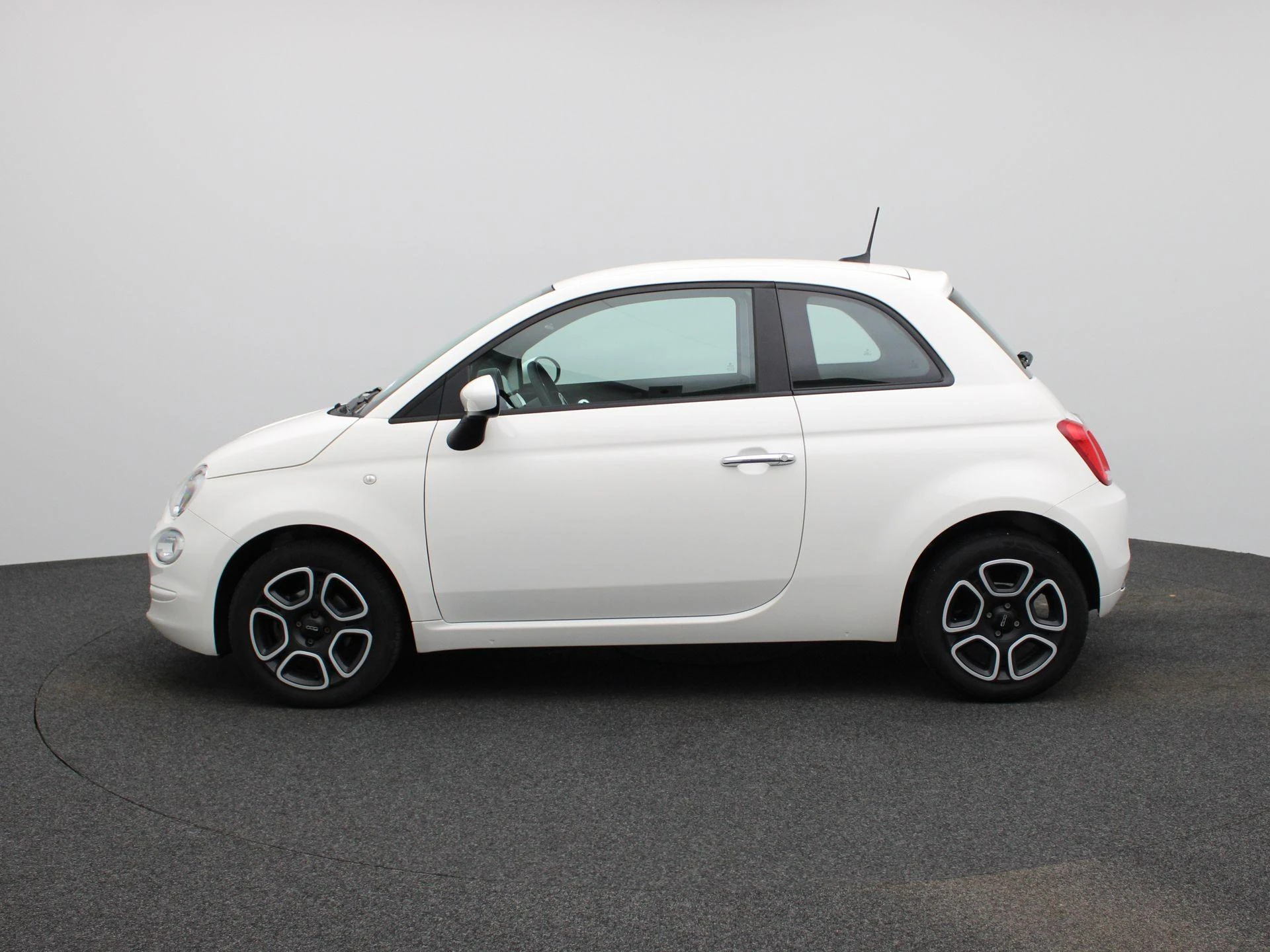 Fiat-500-image-3