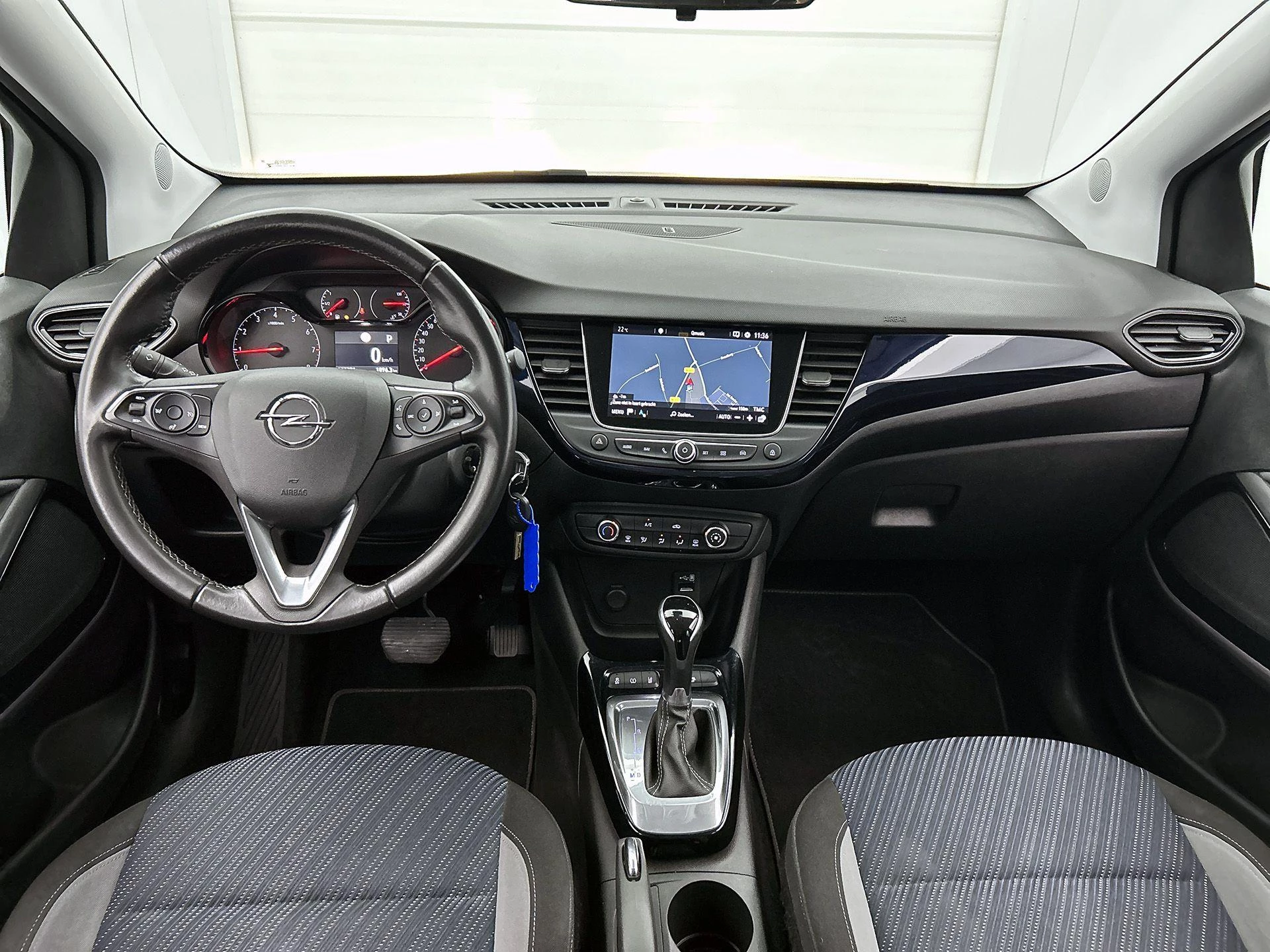 Opel-Crossland X-image-16