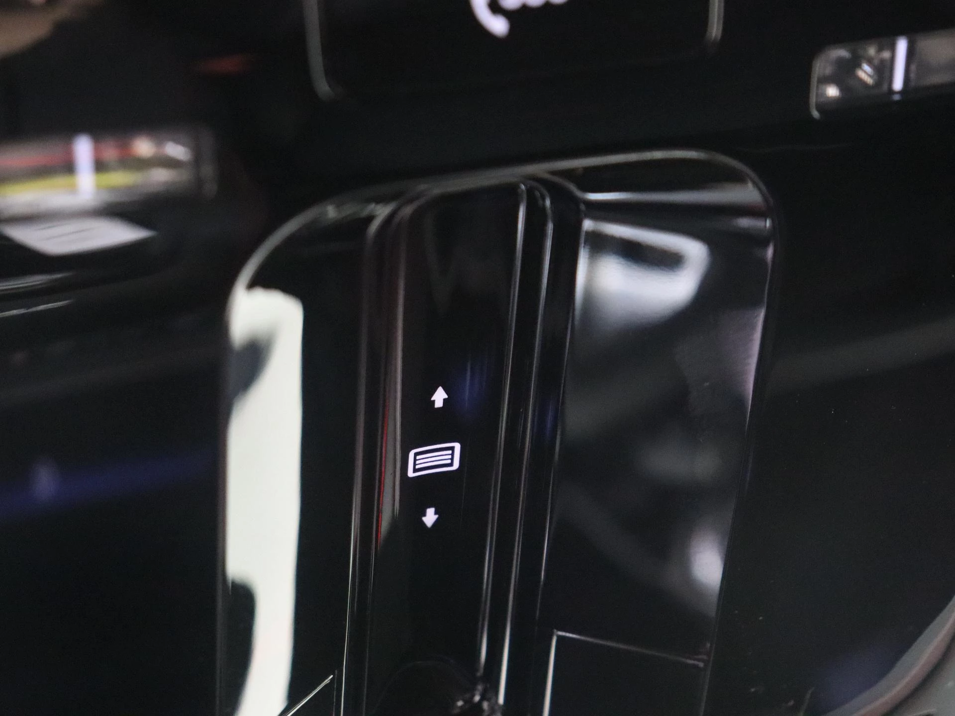 Mercedes-Benz-E-Klasse-image-32