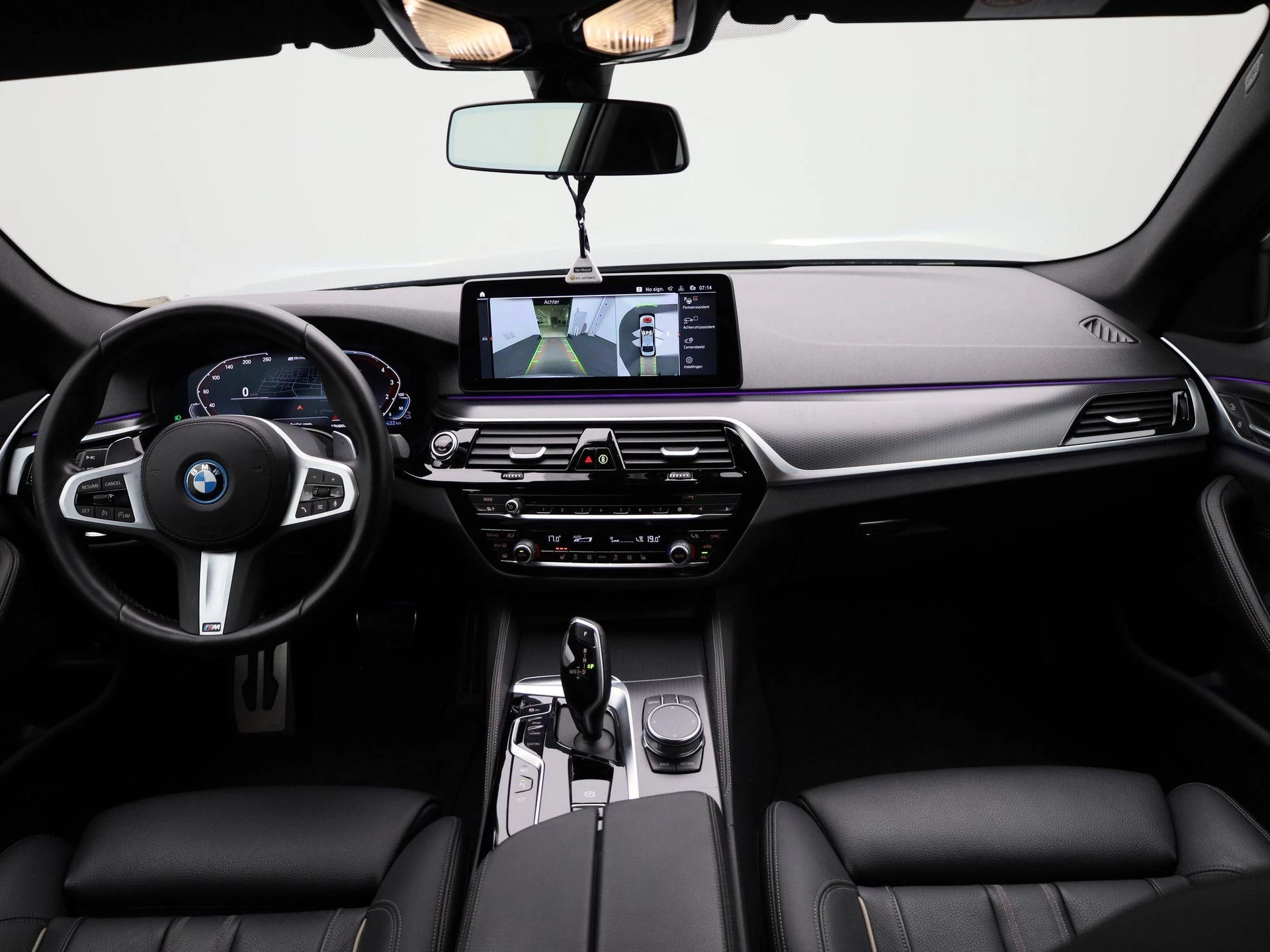 BMW-5 Serie-image-46