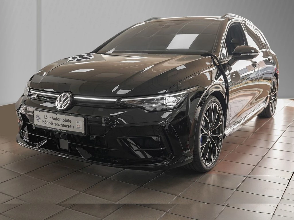 Volkswagen Golf VIII Variant 2.0 TSI 245 kW 4Motion R AHK