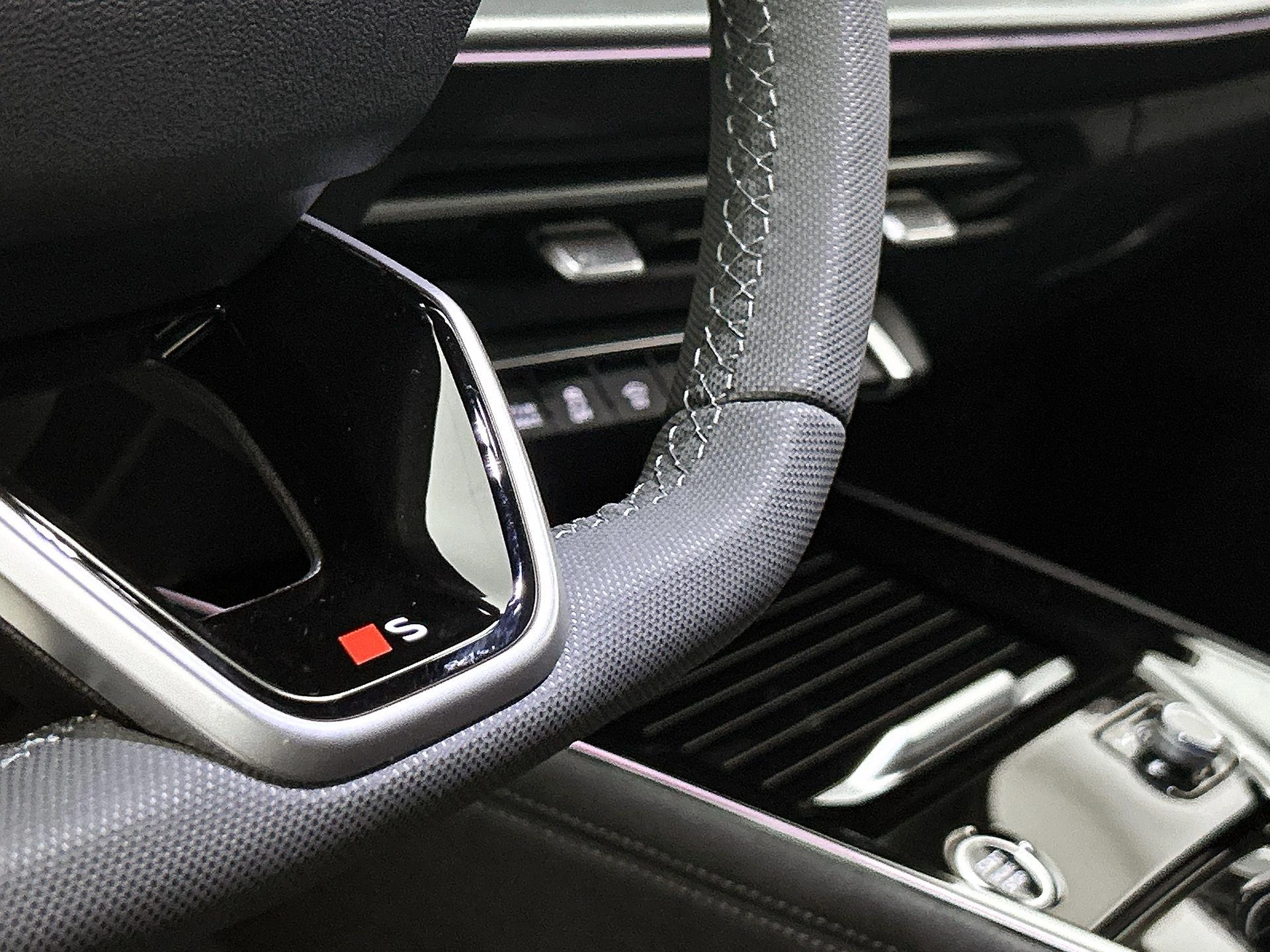 Audi-Q3-image-11