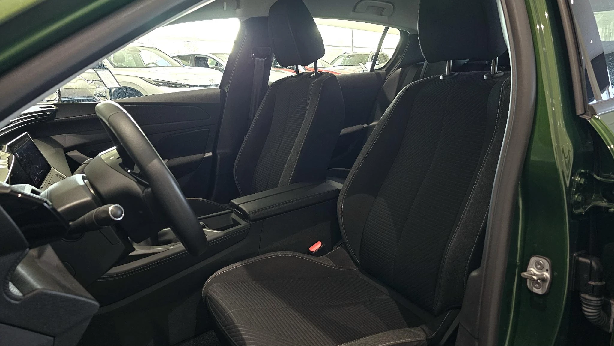 Peugeot-308-image-21