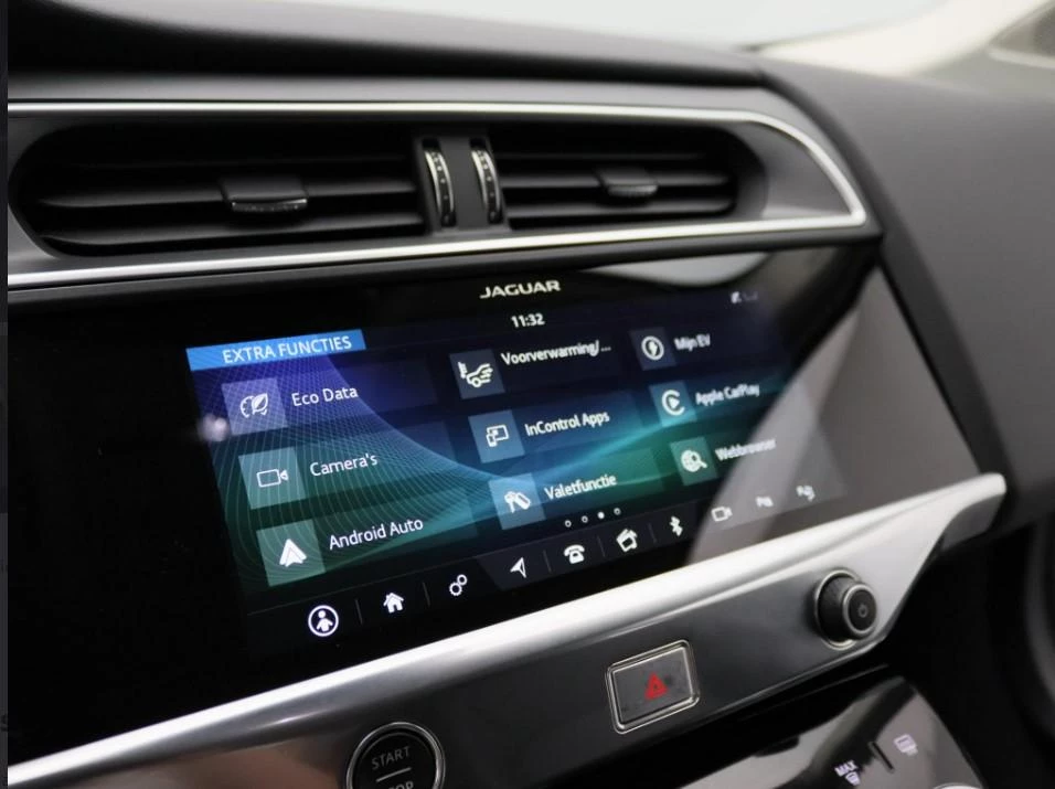 Jaguar-I-PACE-image-19