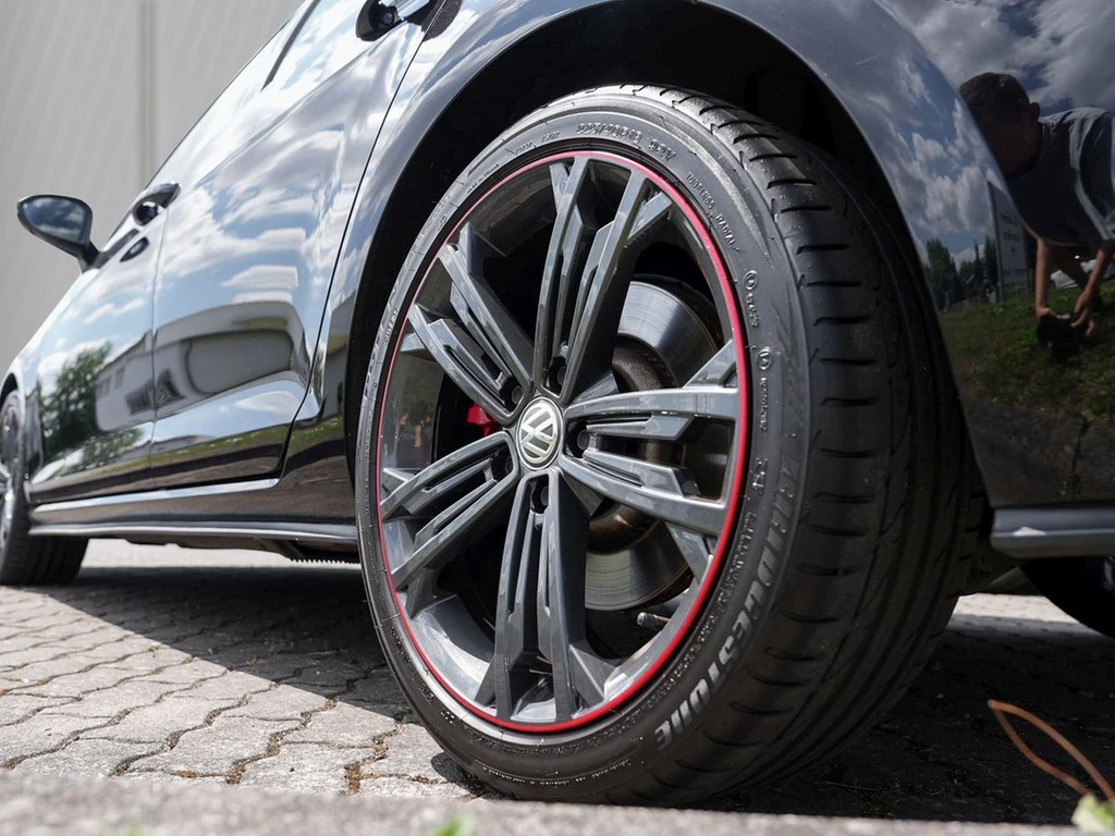 Volkswagen Golf 2.0 TSI GTI Performance 6-Gang Getriebe *LED*Navi*ACC*DYNAUDIO-Sound*DAB*Digi-Cockpit*18"Alufle
