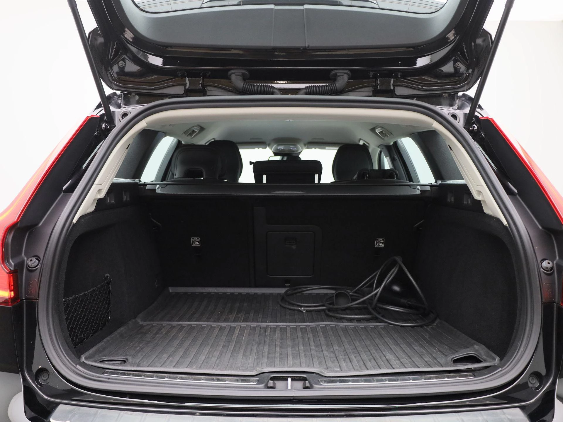 Volvo-V60-image-13