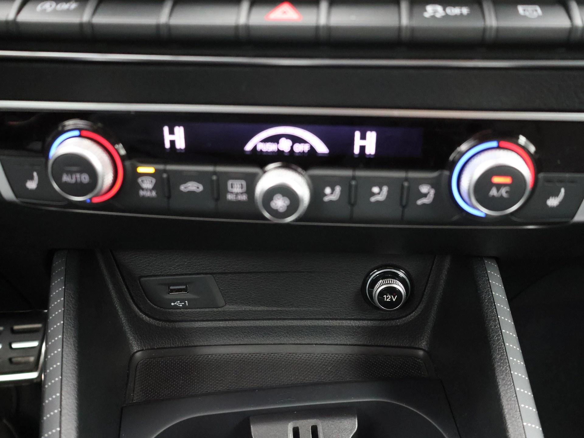 Audi SQ2 2.0 TFSI 221kW S tronic SQ2