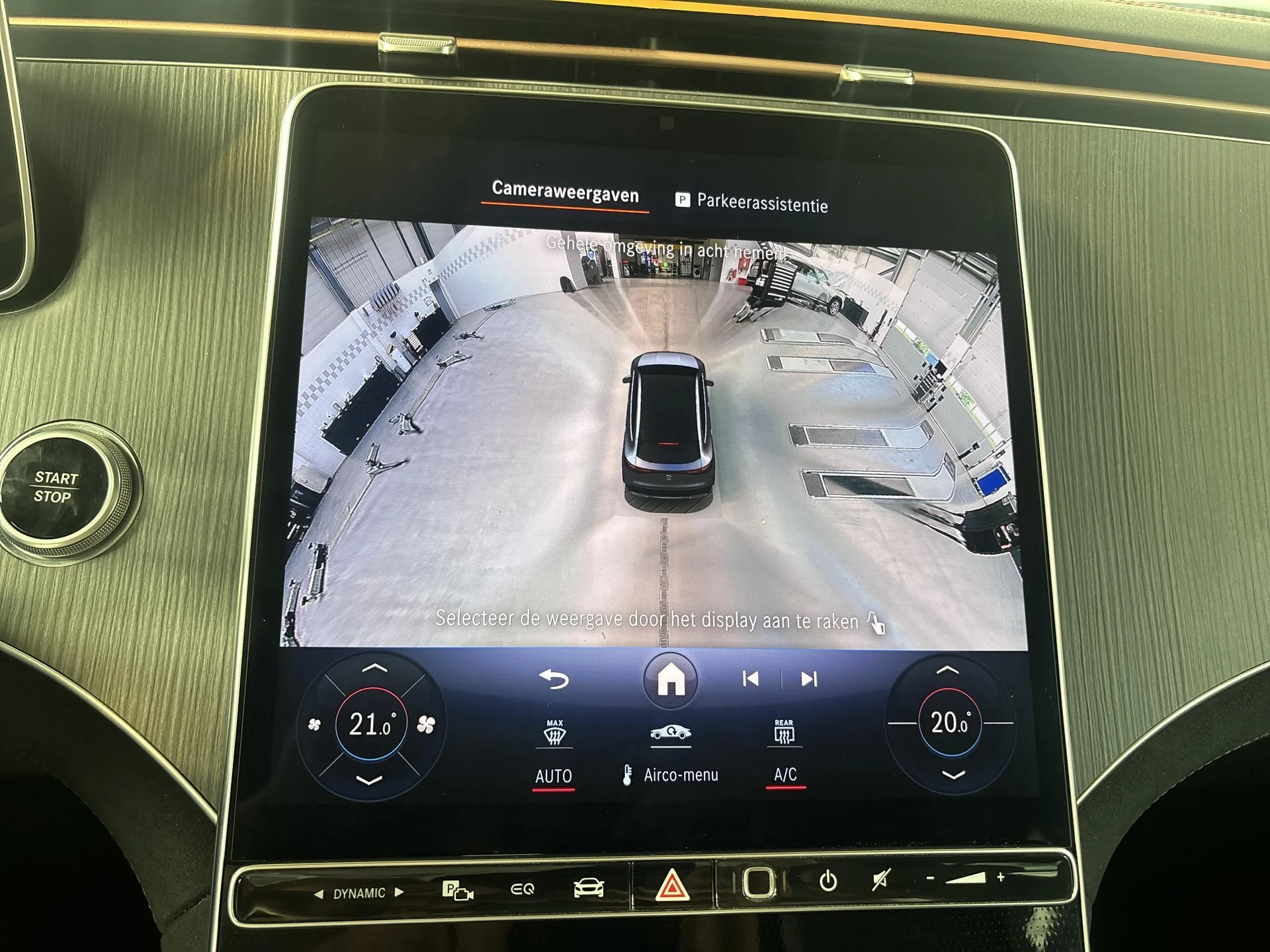 Mercedes-Benz EQE SUV 300 AMG LINE + BURMESTER + PANO DAK + TREKHAAK + DIGITAL LIGHT