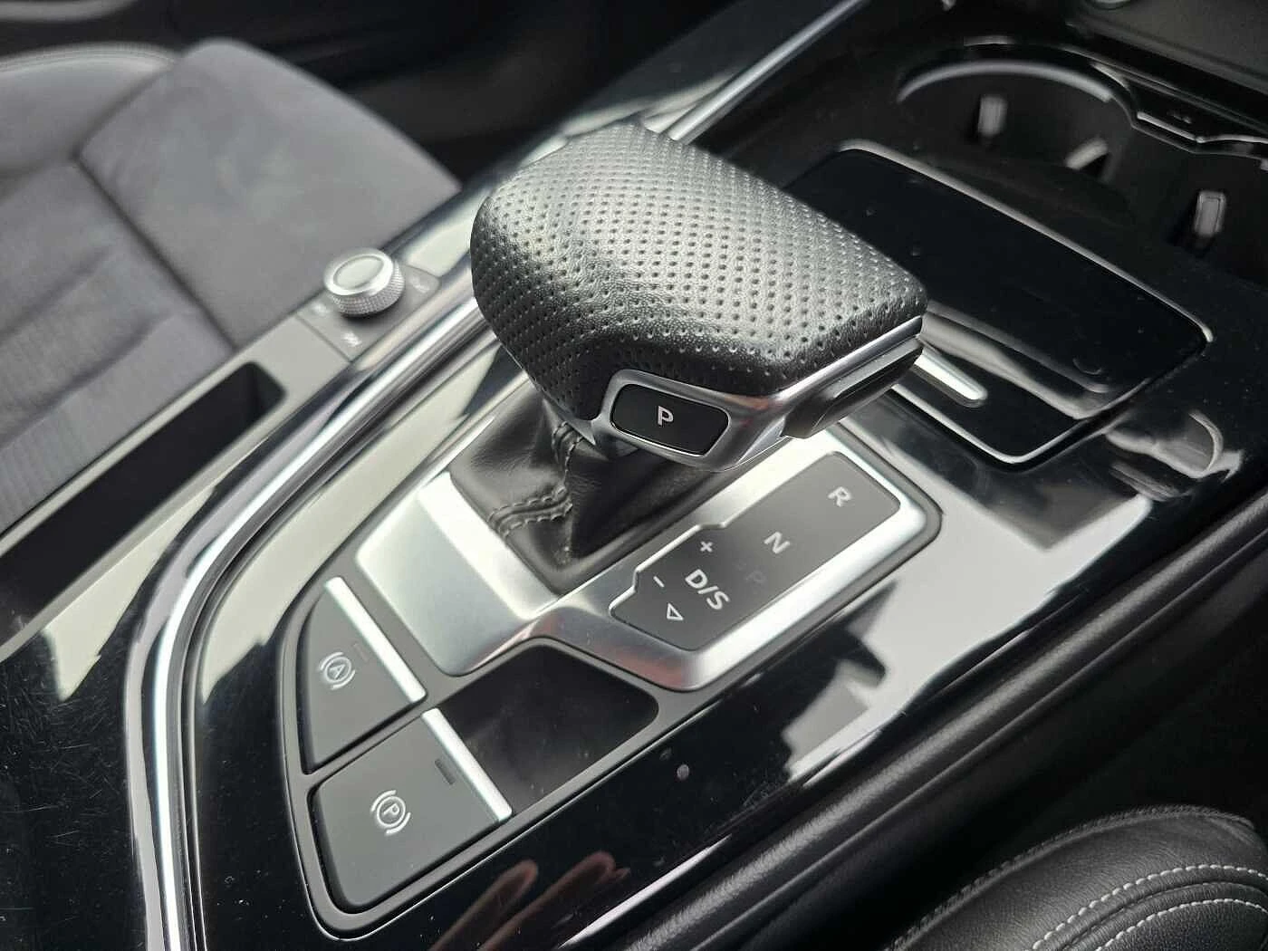 Audi-A4-image-7