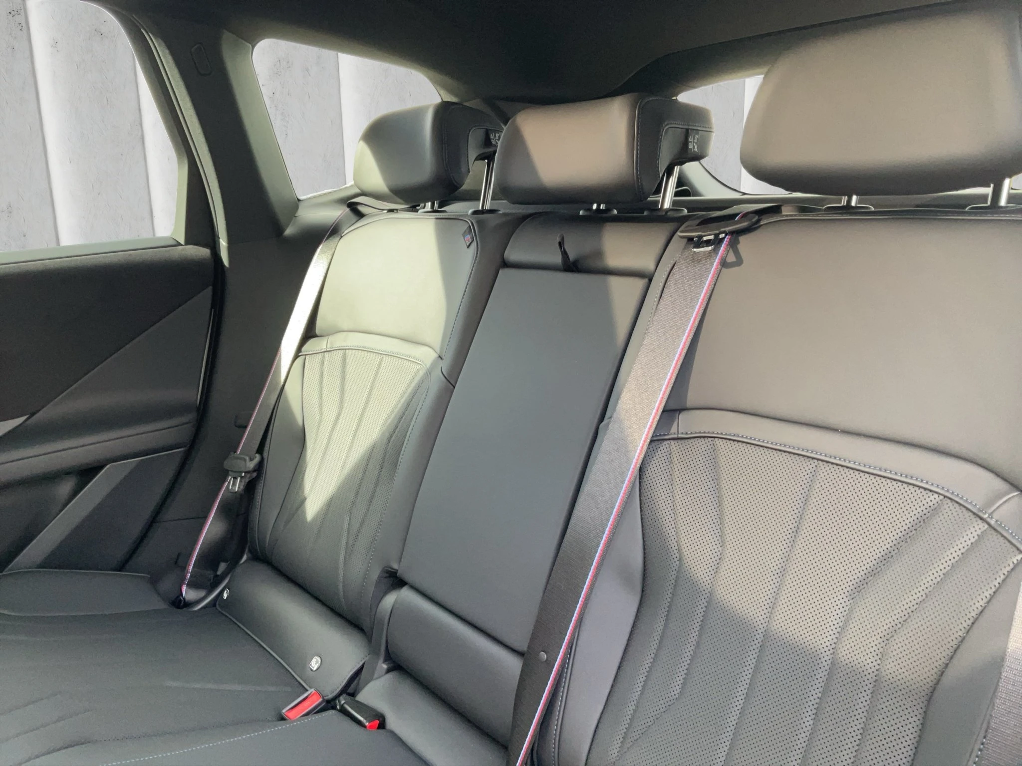 BMW-iX3-image-10