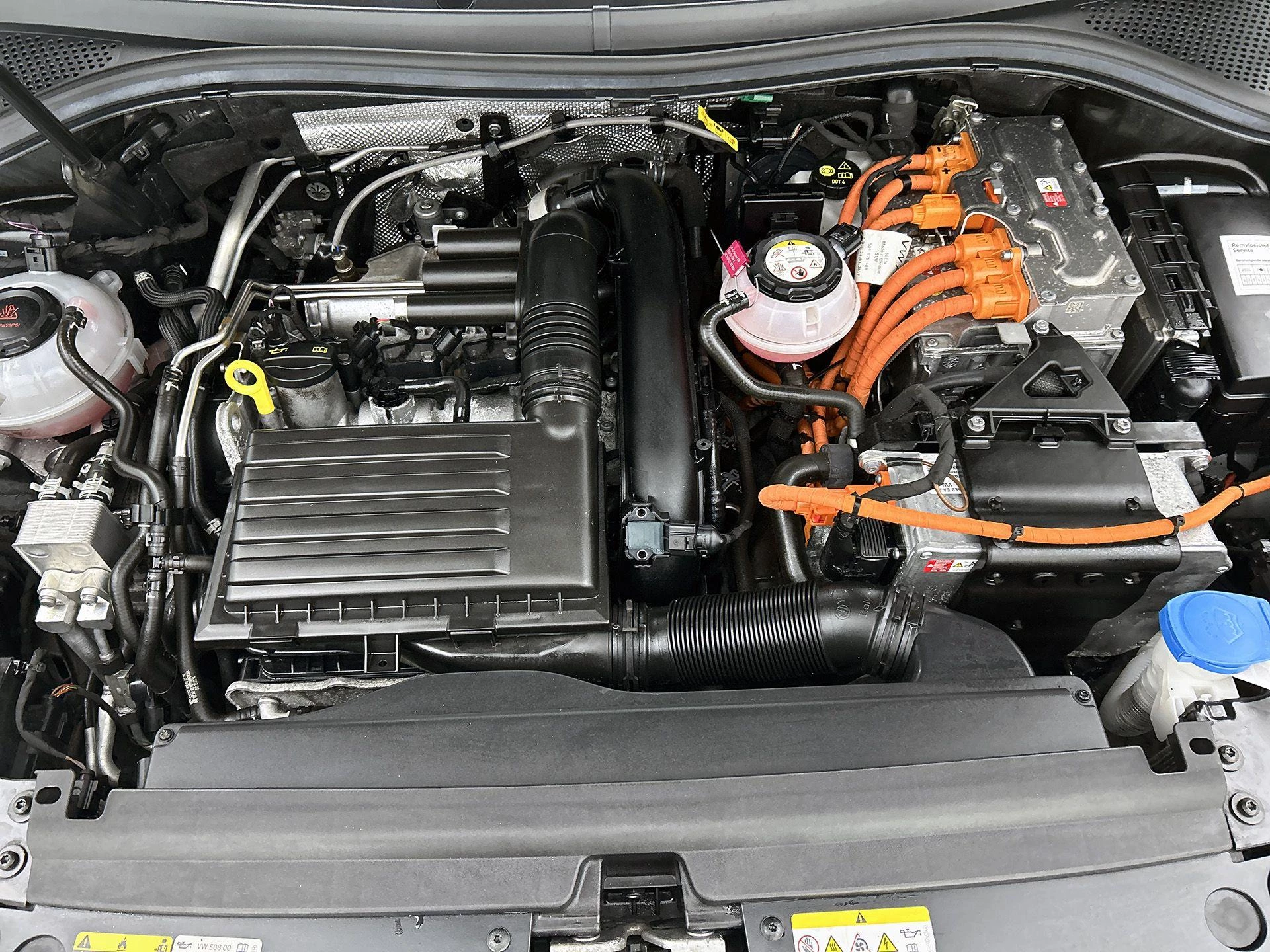 Volkswagen-Tiguan-image-26