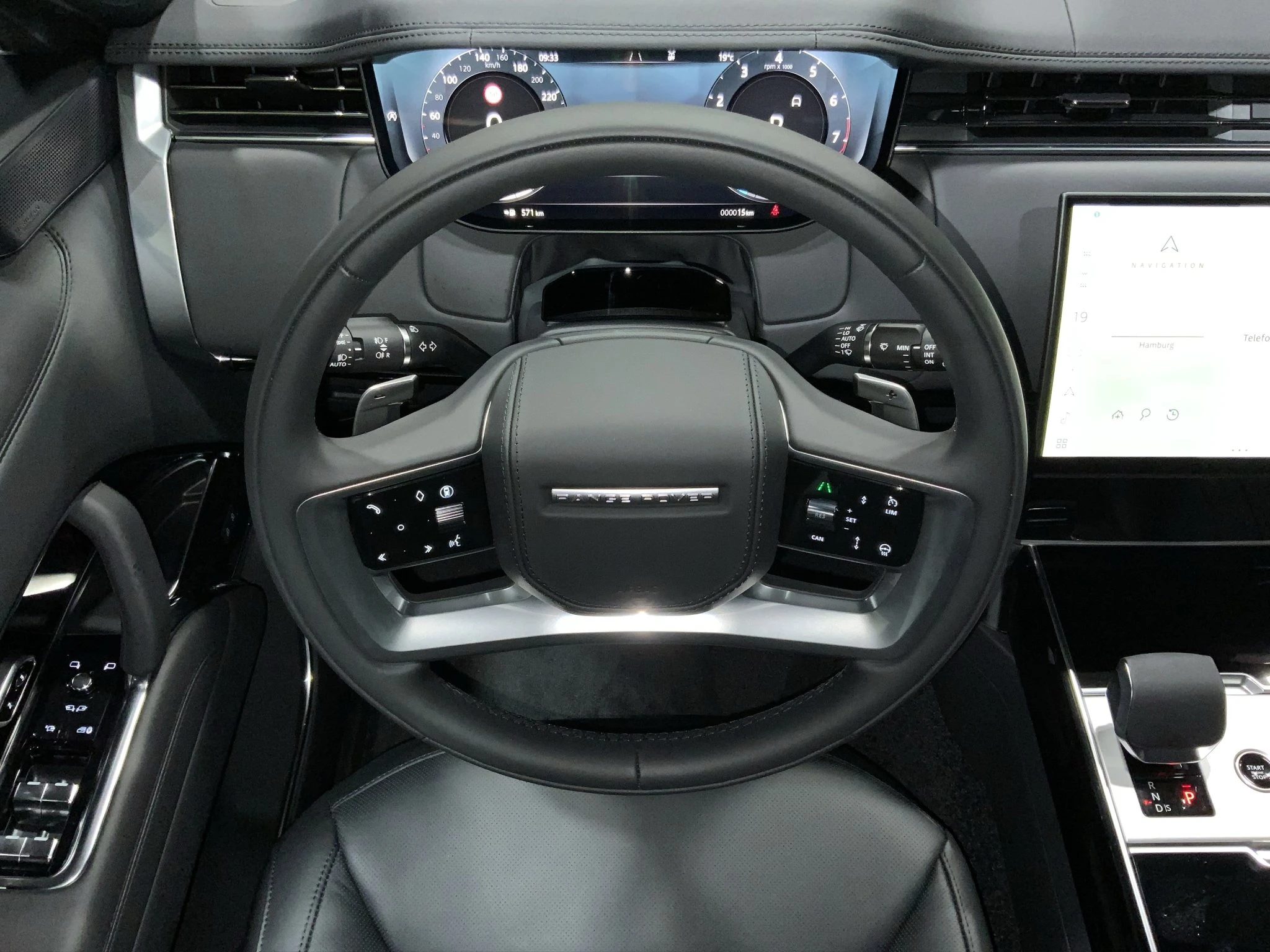 Land Rover-Range Rover-image-9