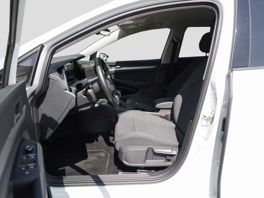Volkswagen-Golf-image-14