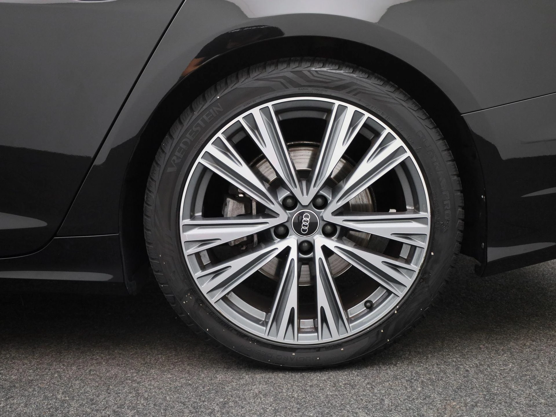Audi-A6-image-13