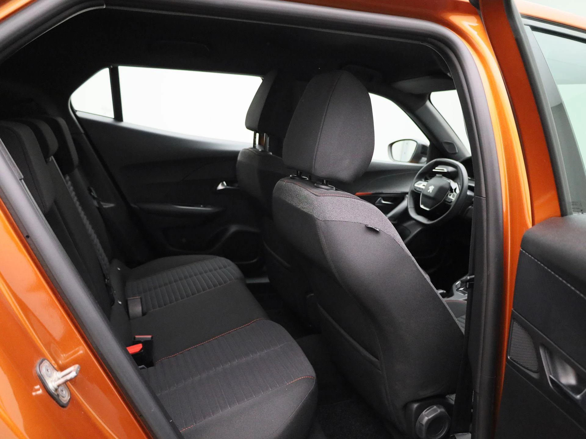 Peugeot-2008-image-35
