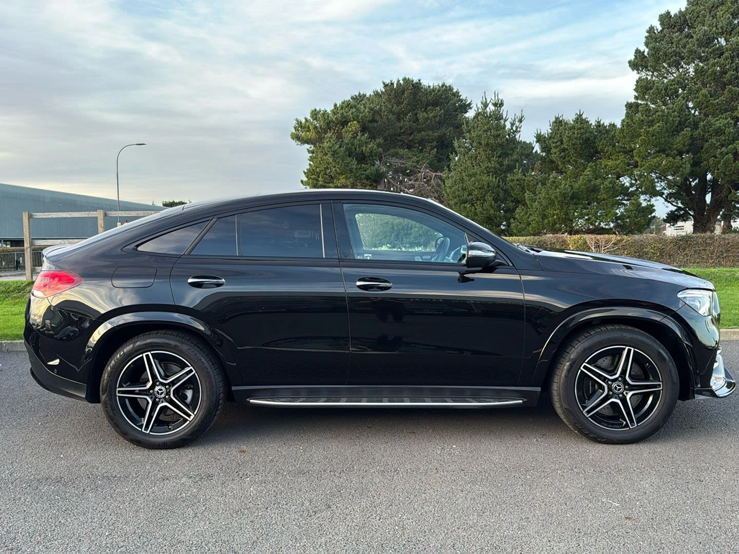 Mercedes-Benz-GLE-image-9