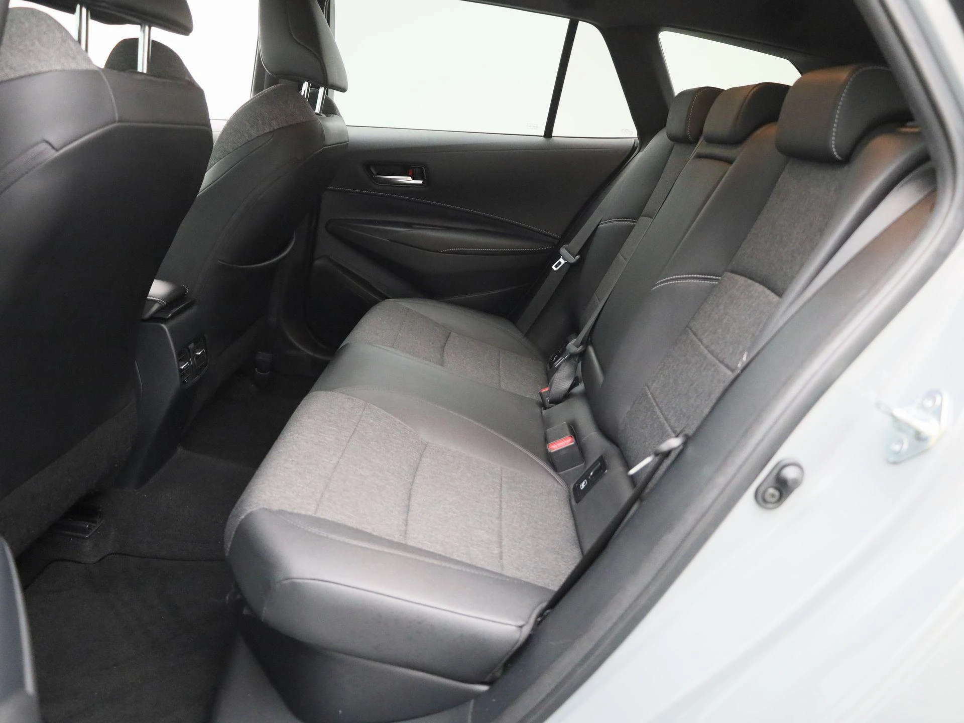 Toyota-Corolla Touring Sports-image-10