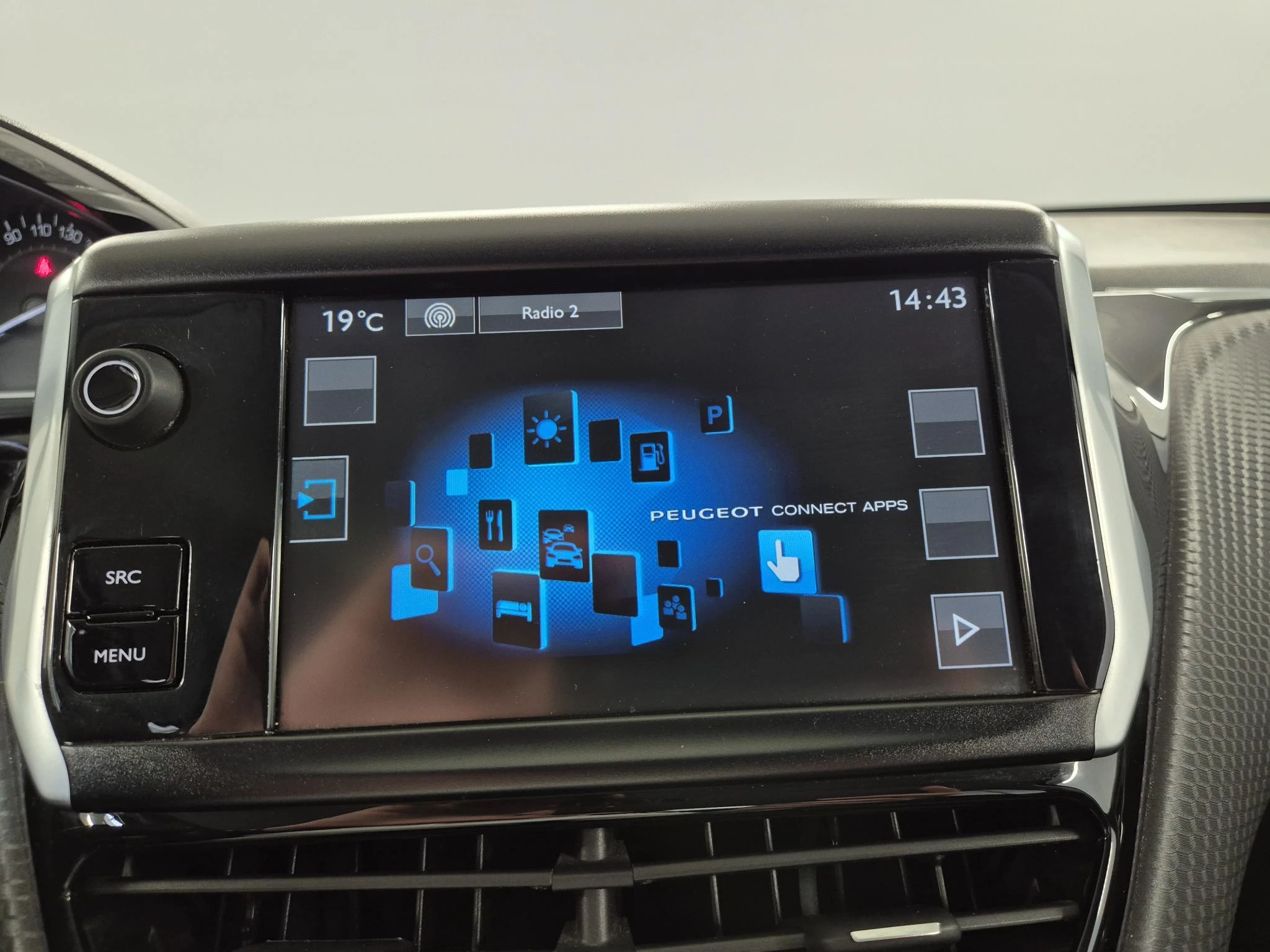 Peugeot-2008-image-16