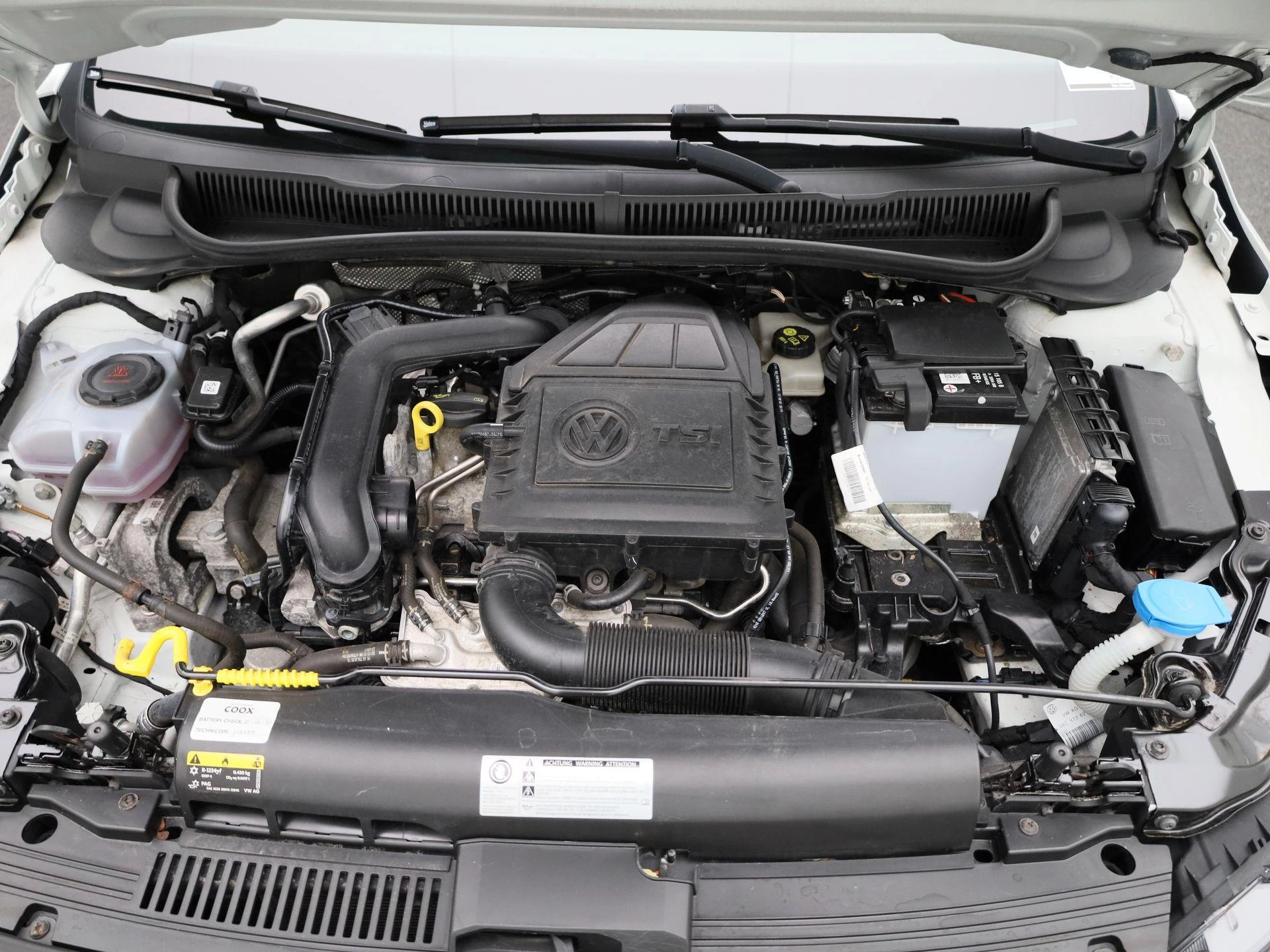 Volkswagen-Polo-image-30