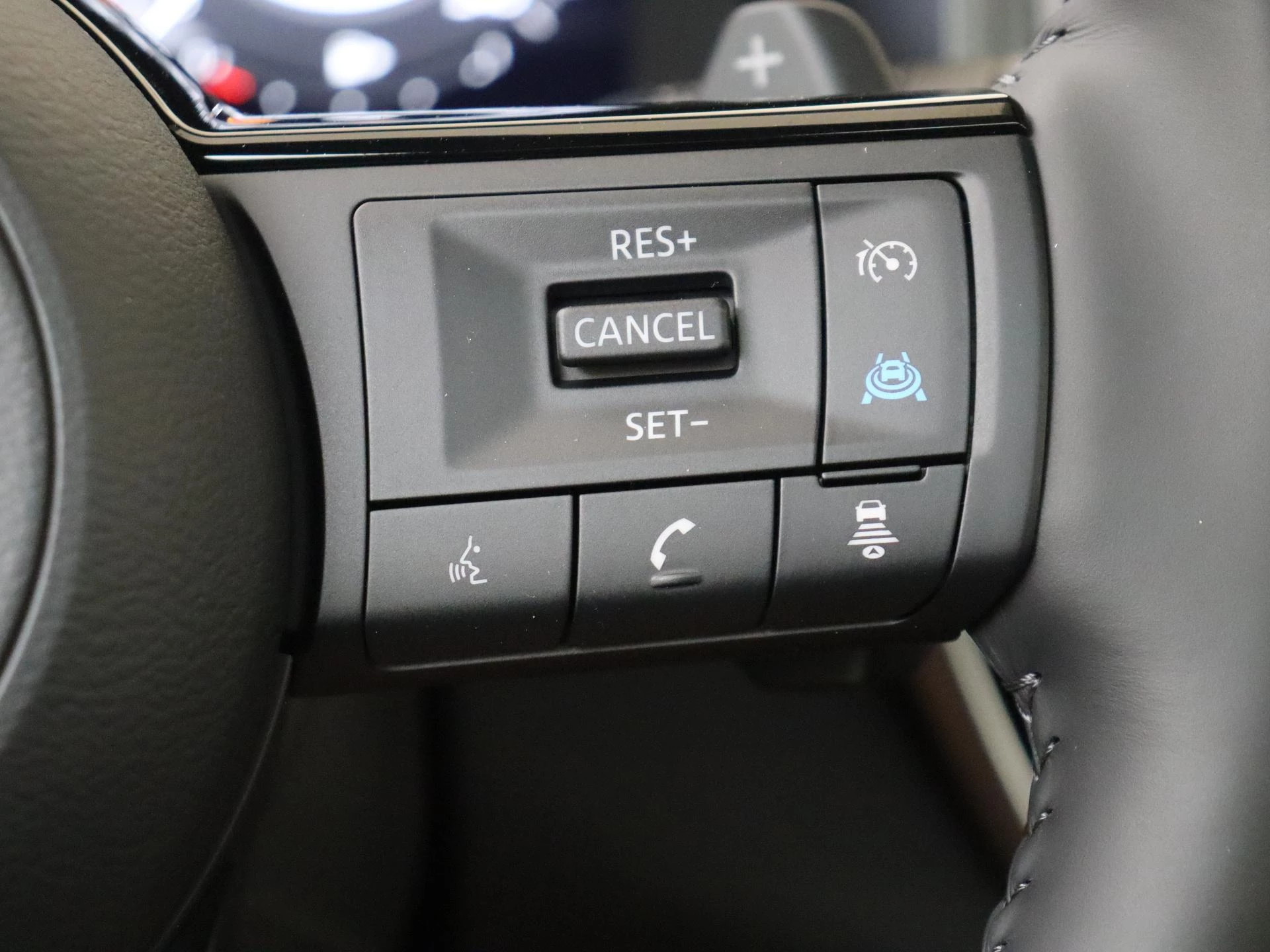 Nissan-QASHQAI-image-13