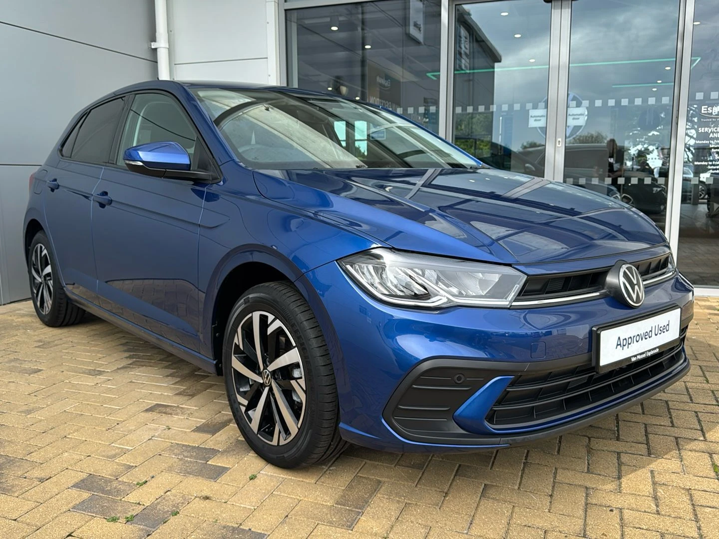Volkswagen-Polo-image-18