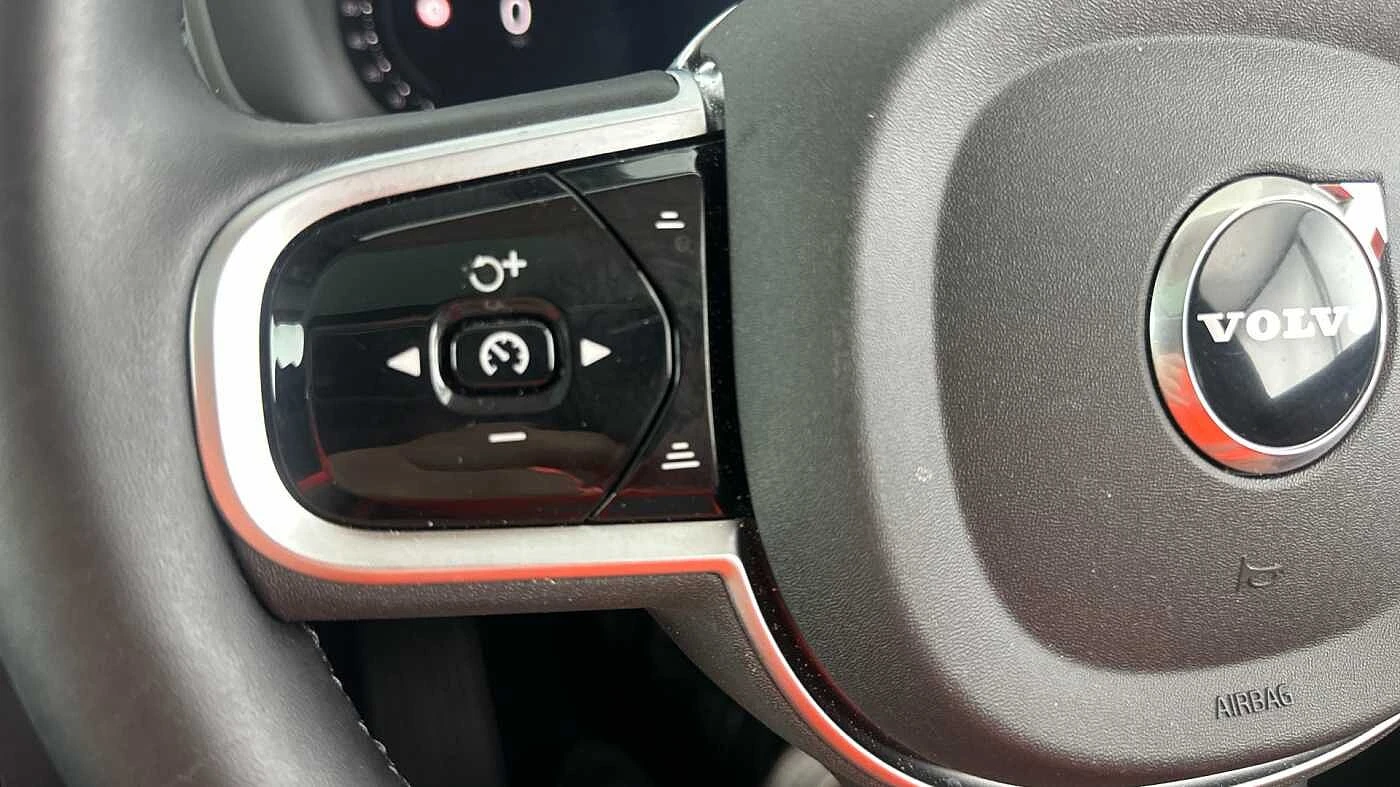 Volvo-XC90-image-20