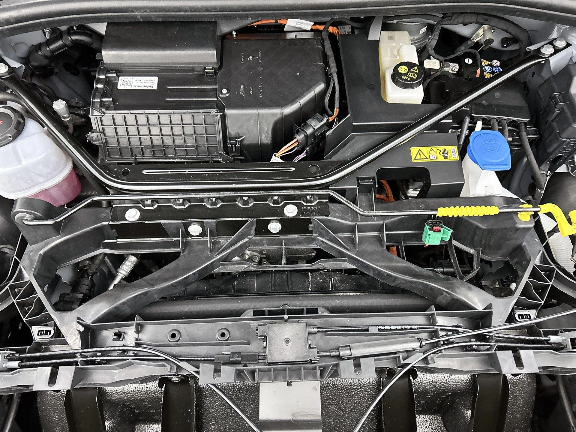 Audi-Q4 e-tron-image-28
